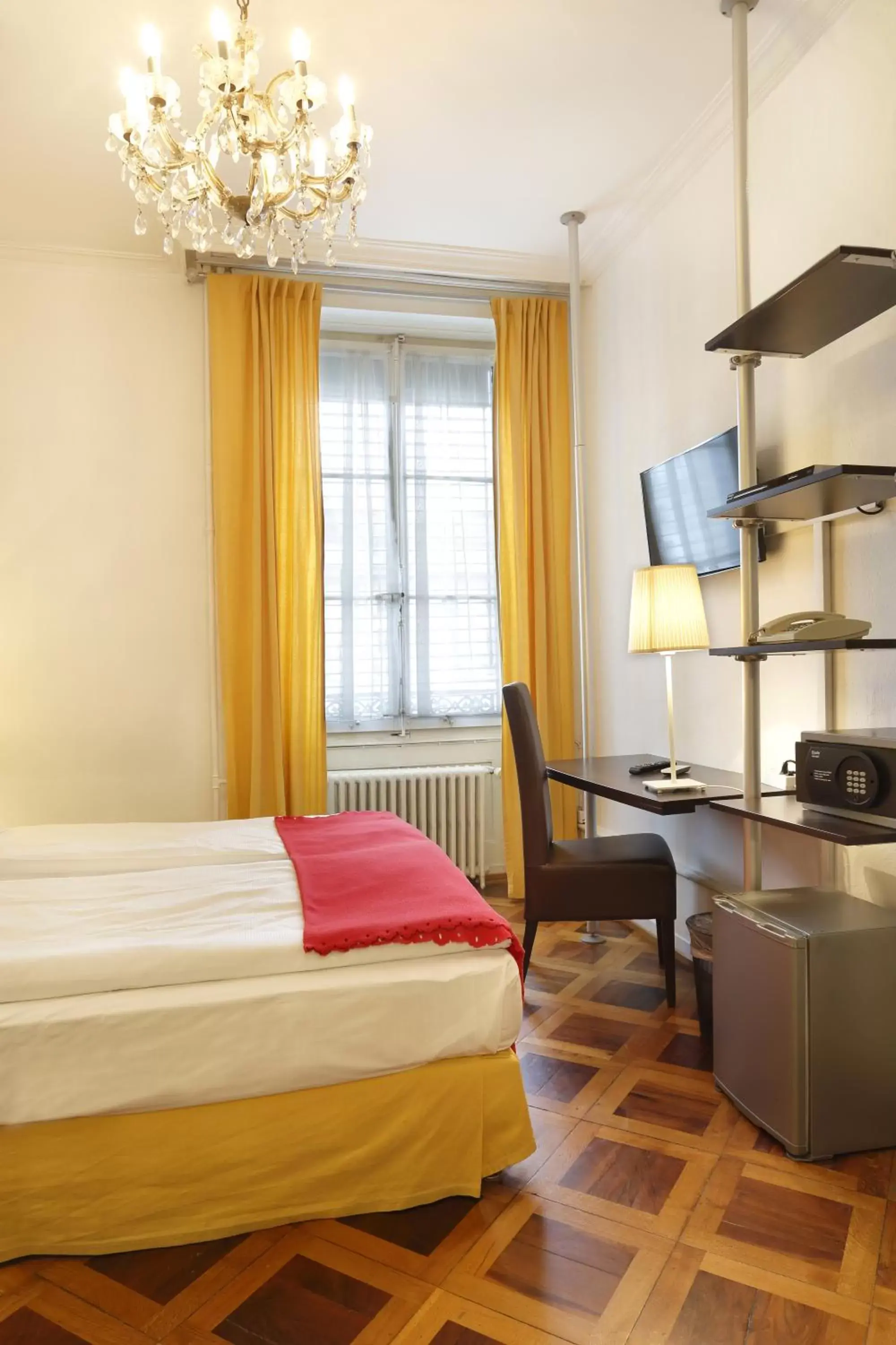 Standard Twin Room in Hotel Tor Standard Twin Room in Hotel Tor