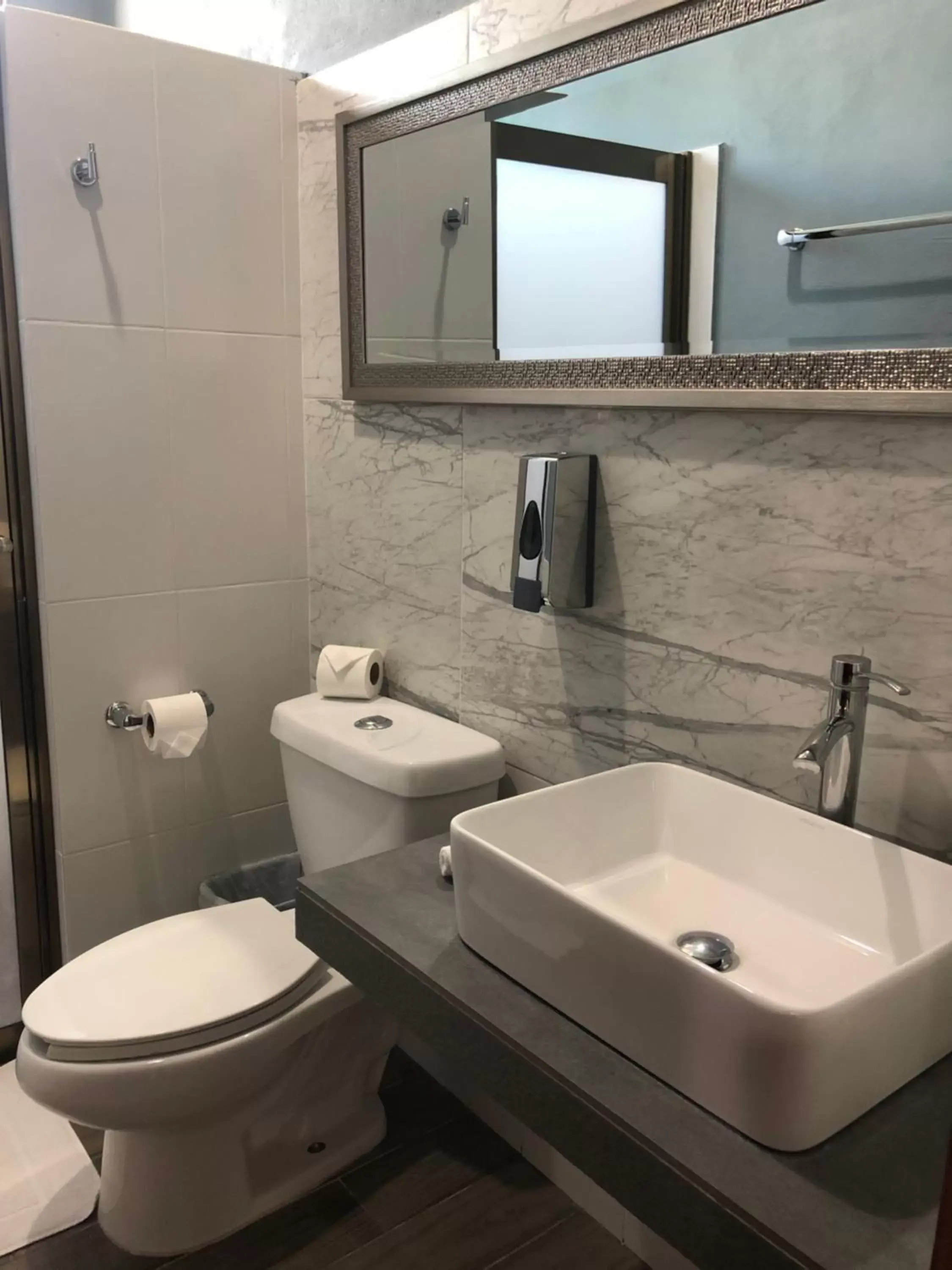 Bathroom in Hotel Maria Maria