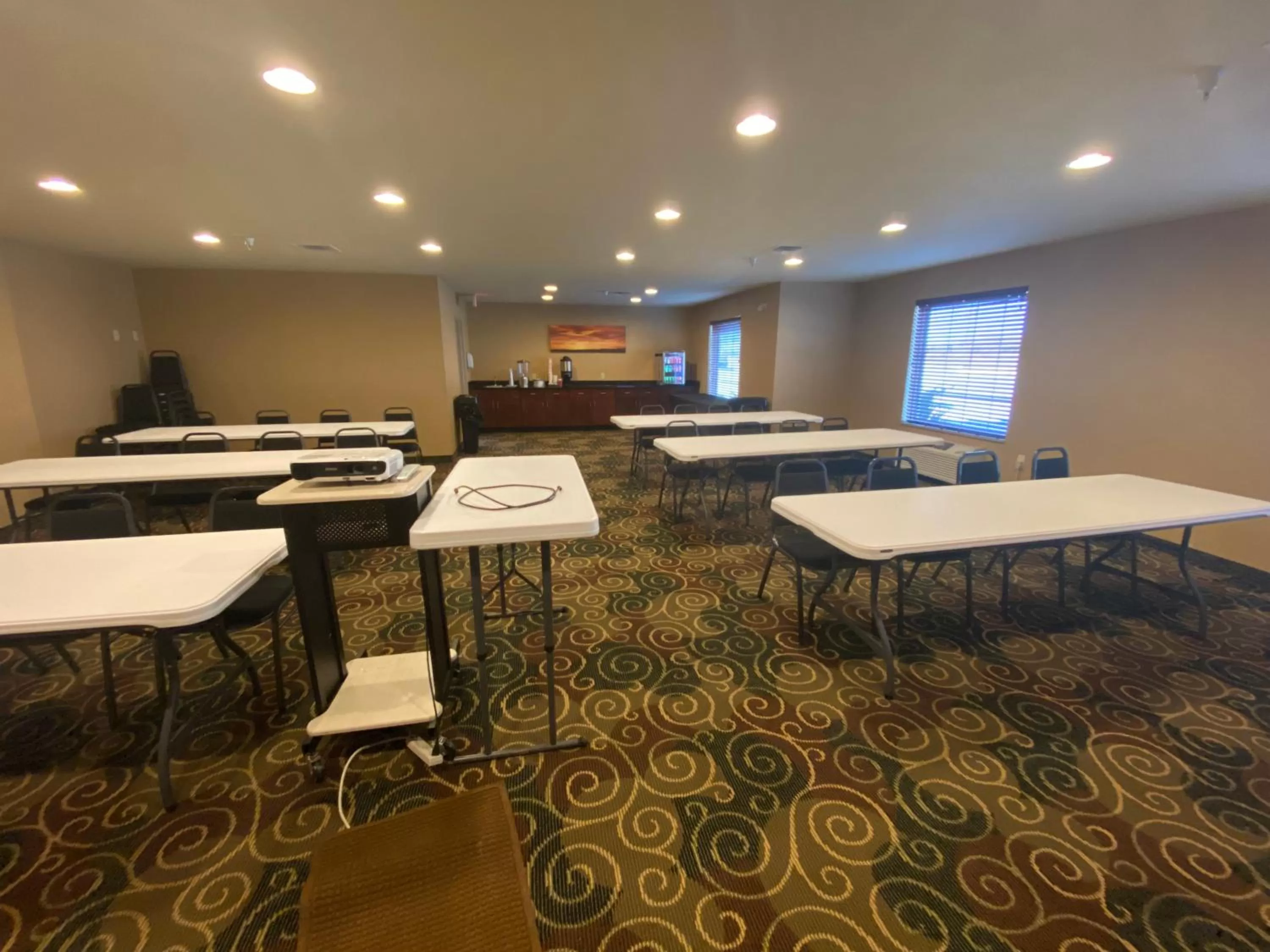 Meeting/conference room in Cobblestone Hotel & Suites - Broken Bow