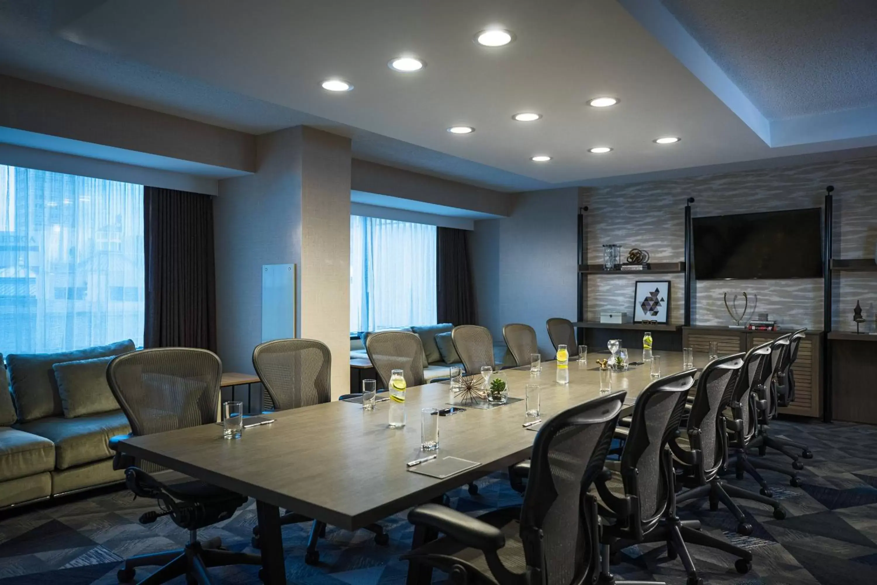 Meeting/conference room in Renaissance Toledo Downtown Hotel