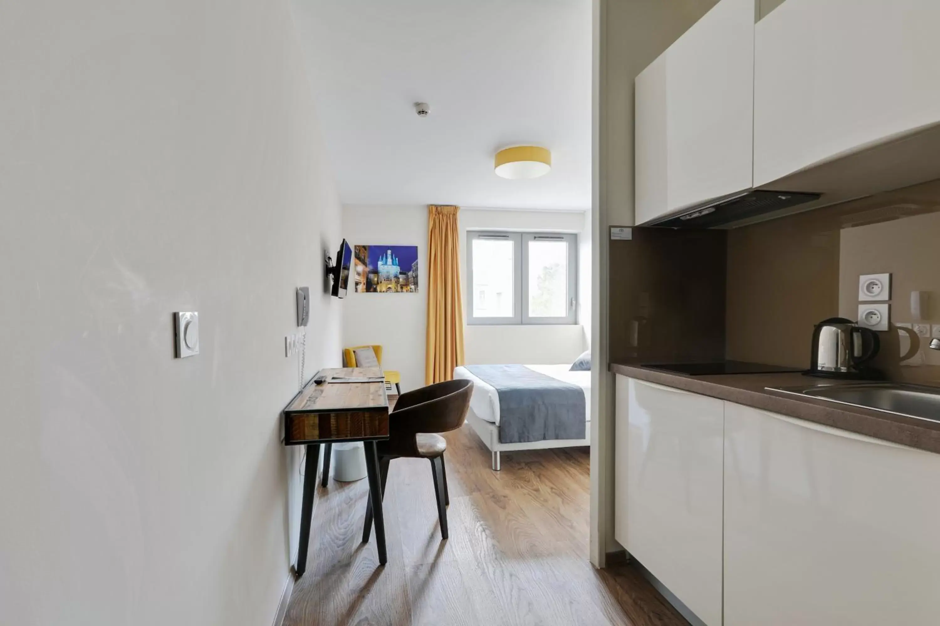 Kitchen or kitchenette, Kitchen/Kitchenette in All Suites Bordeaux Marne – Gare Saint-Jean