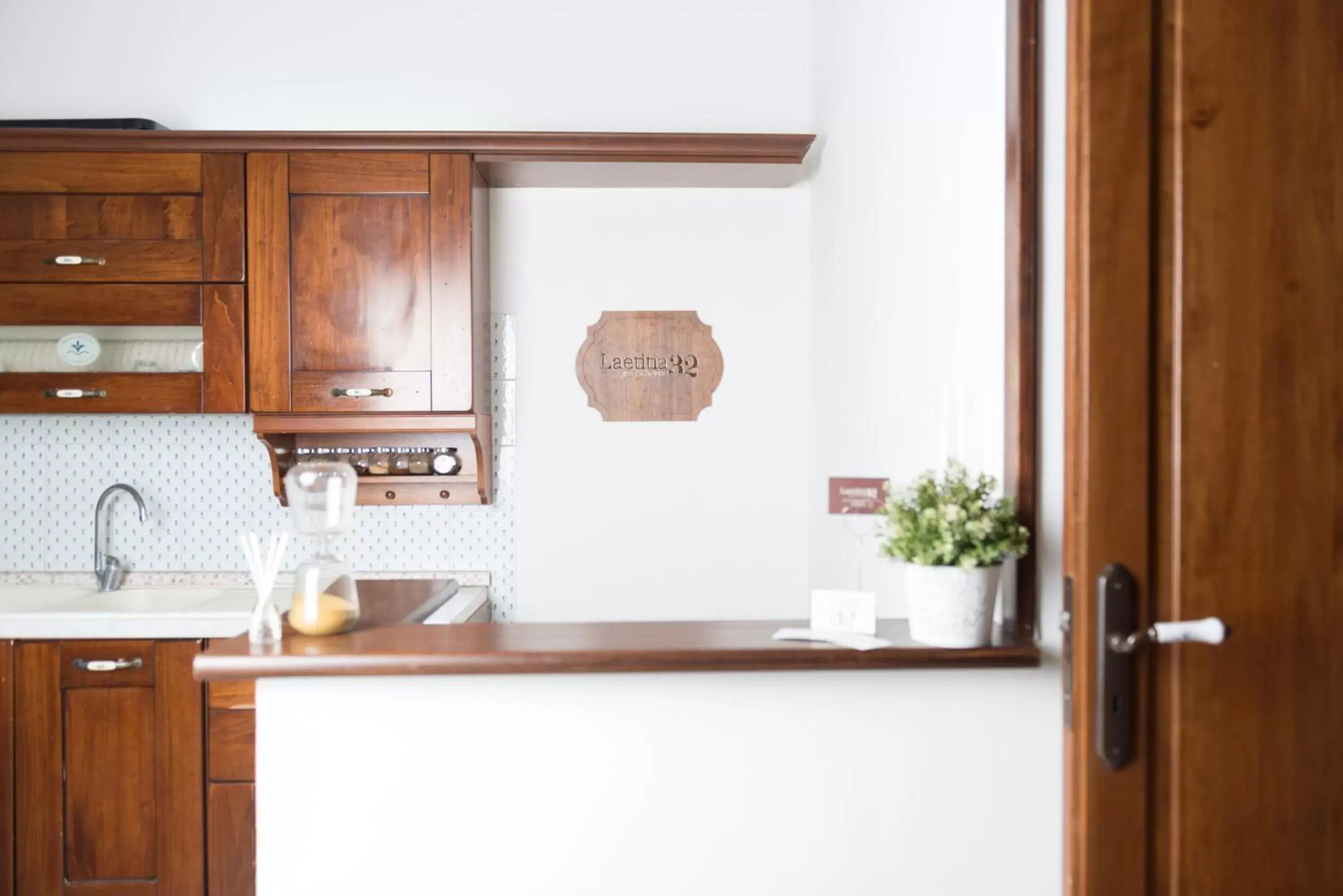 Lobby or reception, Kitchen/Kitchenette in loft style taverna