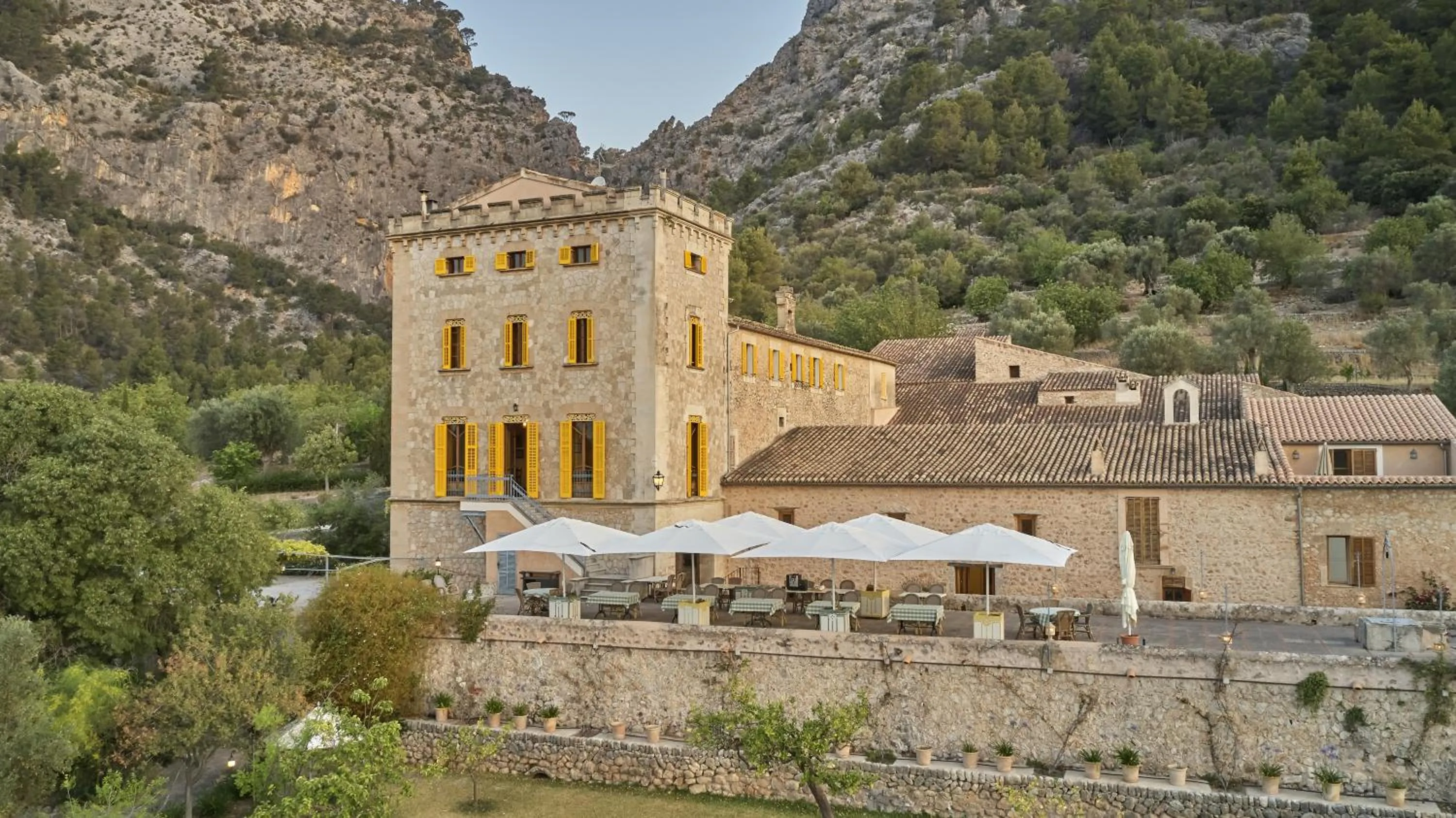 Facade/entrance in Agroturismo Alquería Blanca