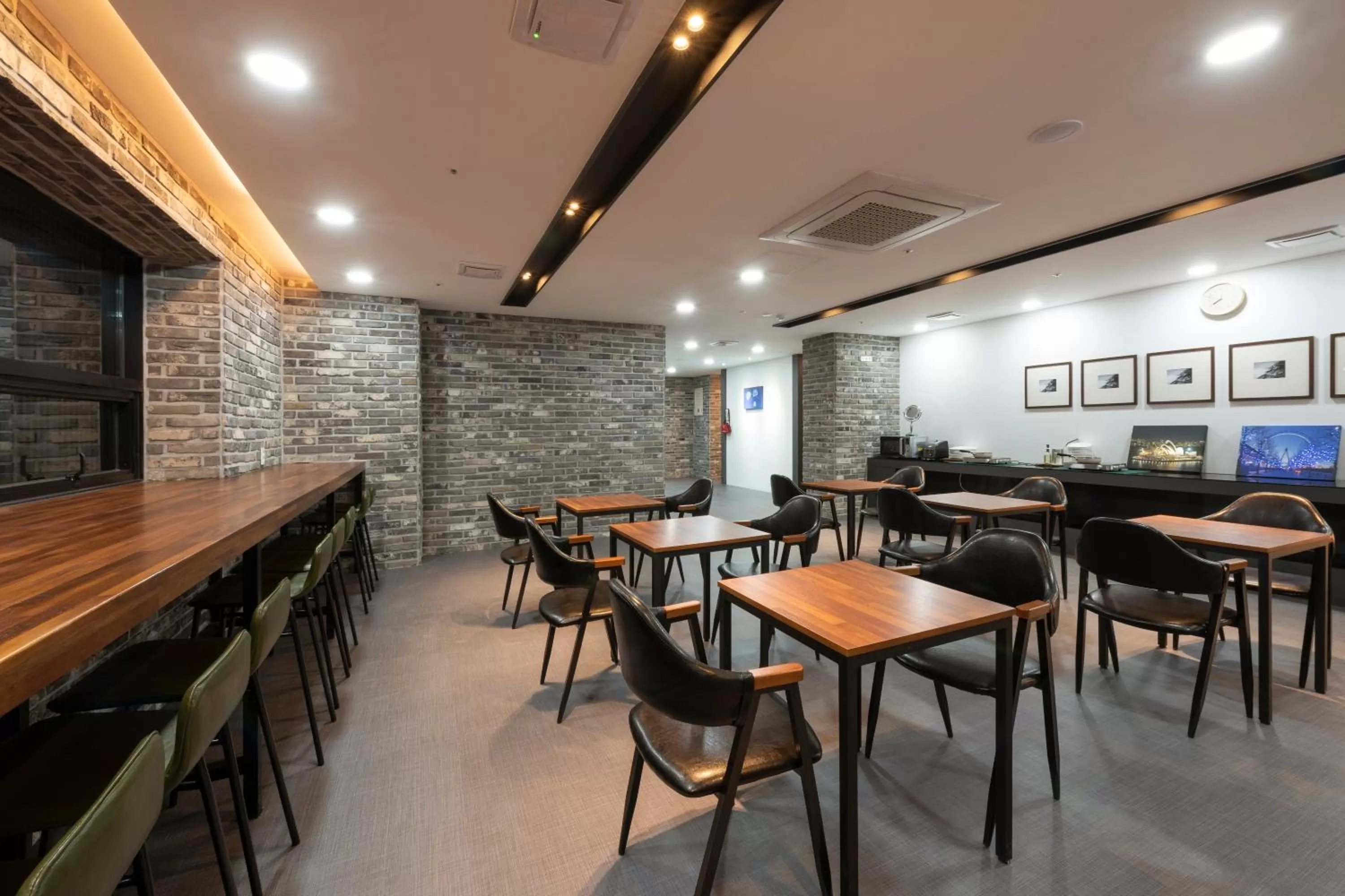 Restaurant/places to eat in Seomyeon Brown-dot hotel Gold