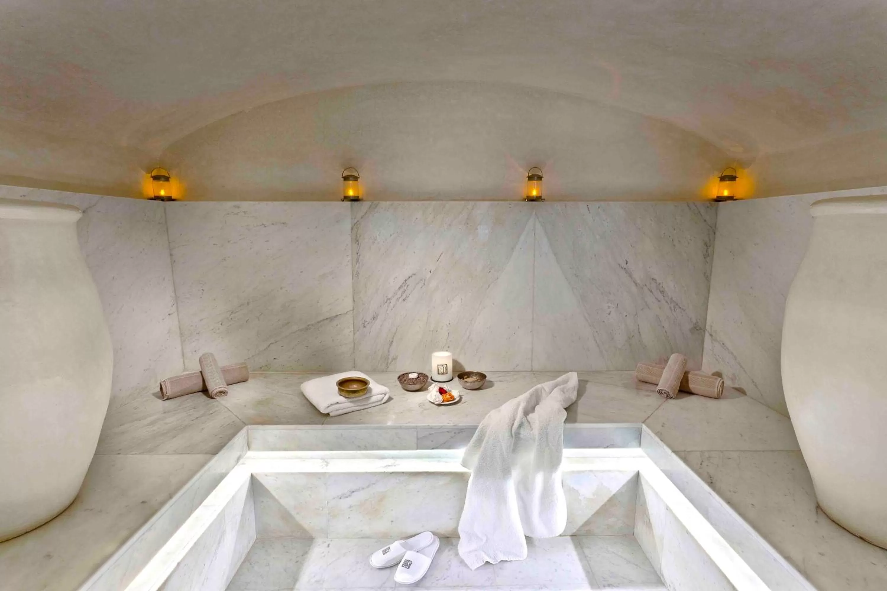 Steam room in Al Maaden Villa Hotel & Spa