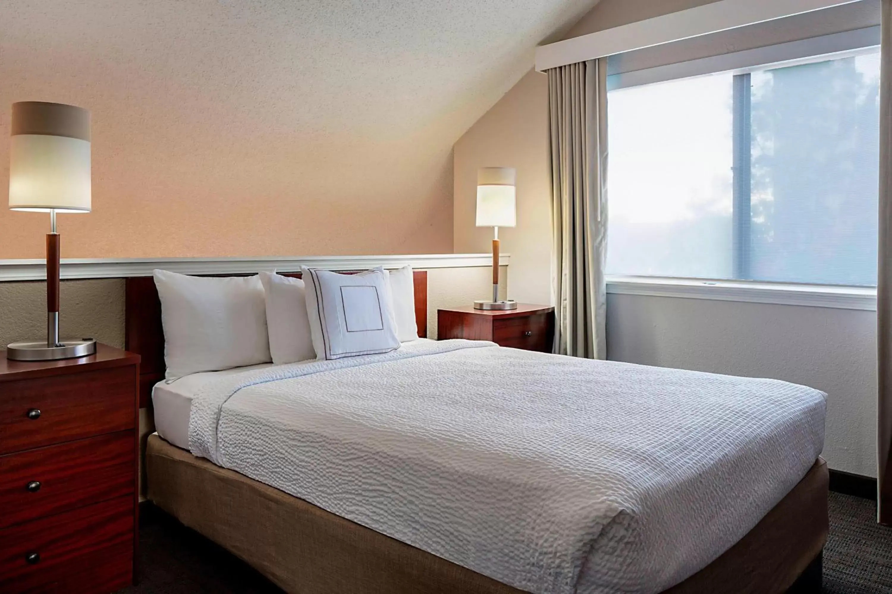 Bedroom, Bed in Residence Inn Dallas Las Colinas