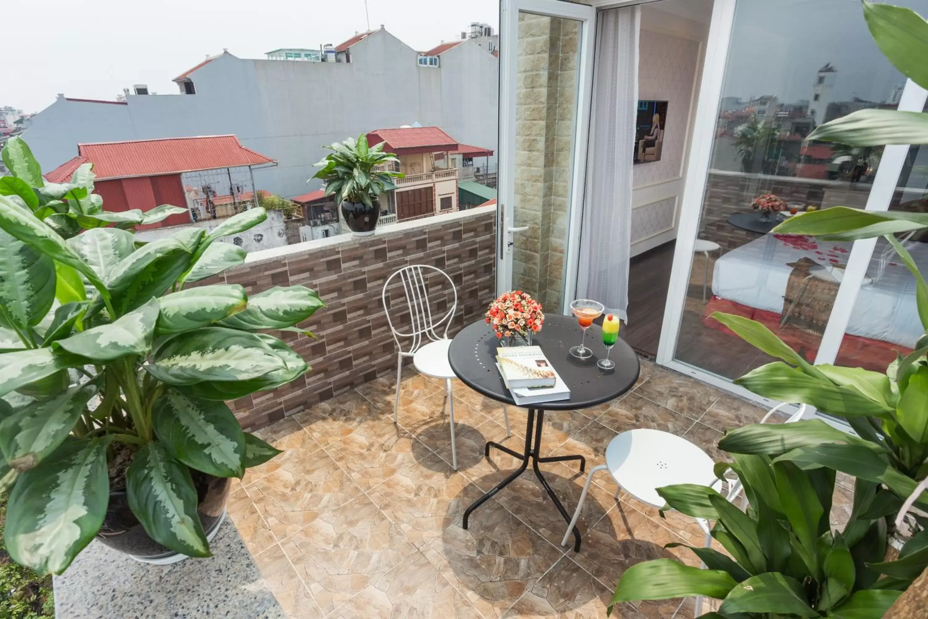 Balcony/Terrace in Luxury Old Quarter Hotel & Gym