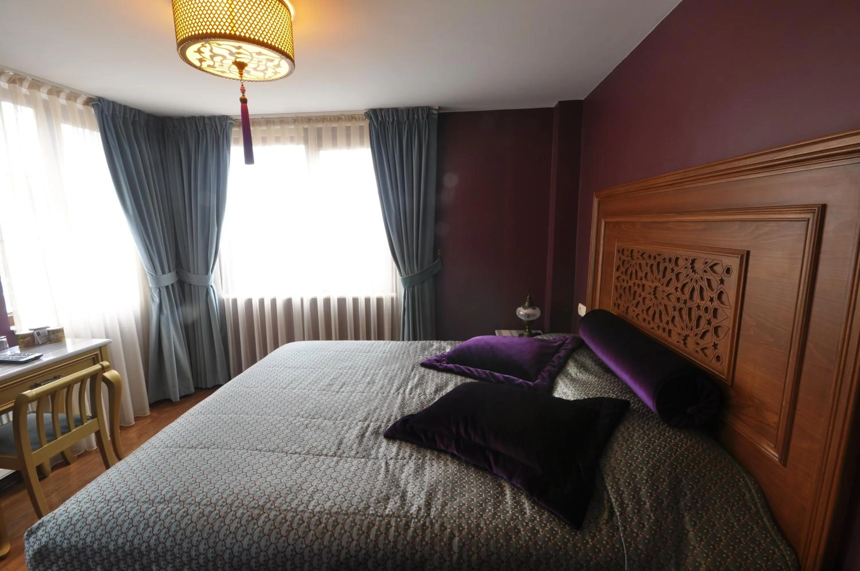 Decorative detail, Bed in Merial Hotel Sultanahmet