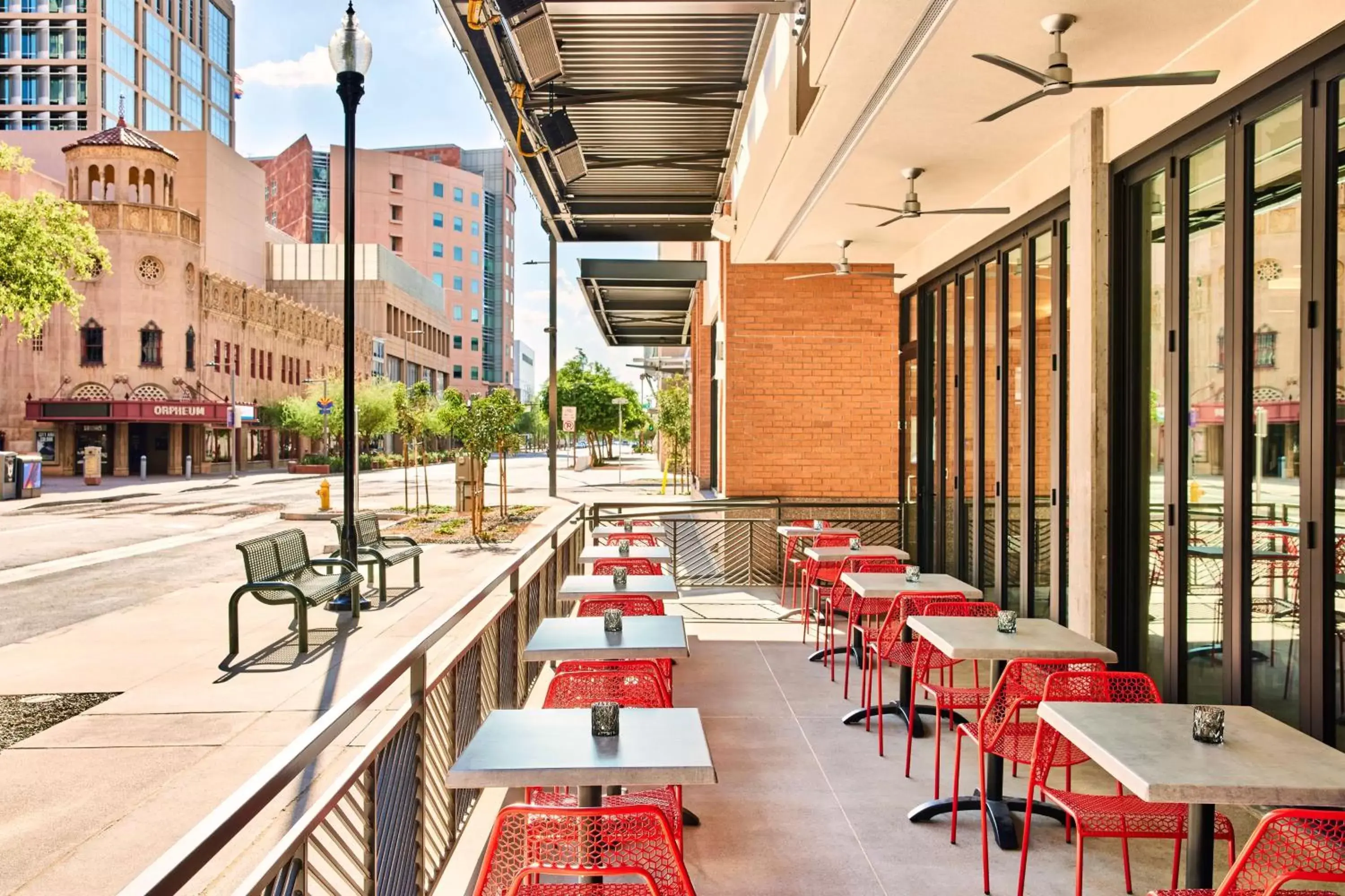Patio, Restaurant/Places to Eat in Hyatt Place Phoenix/Downtown
