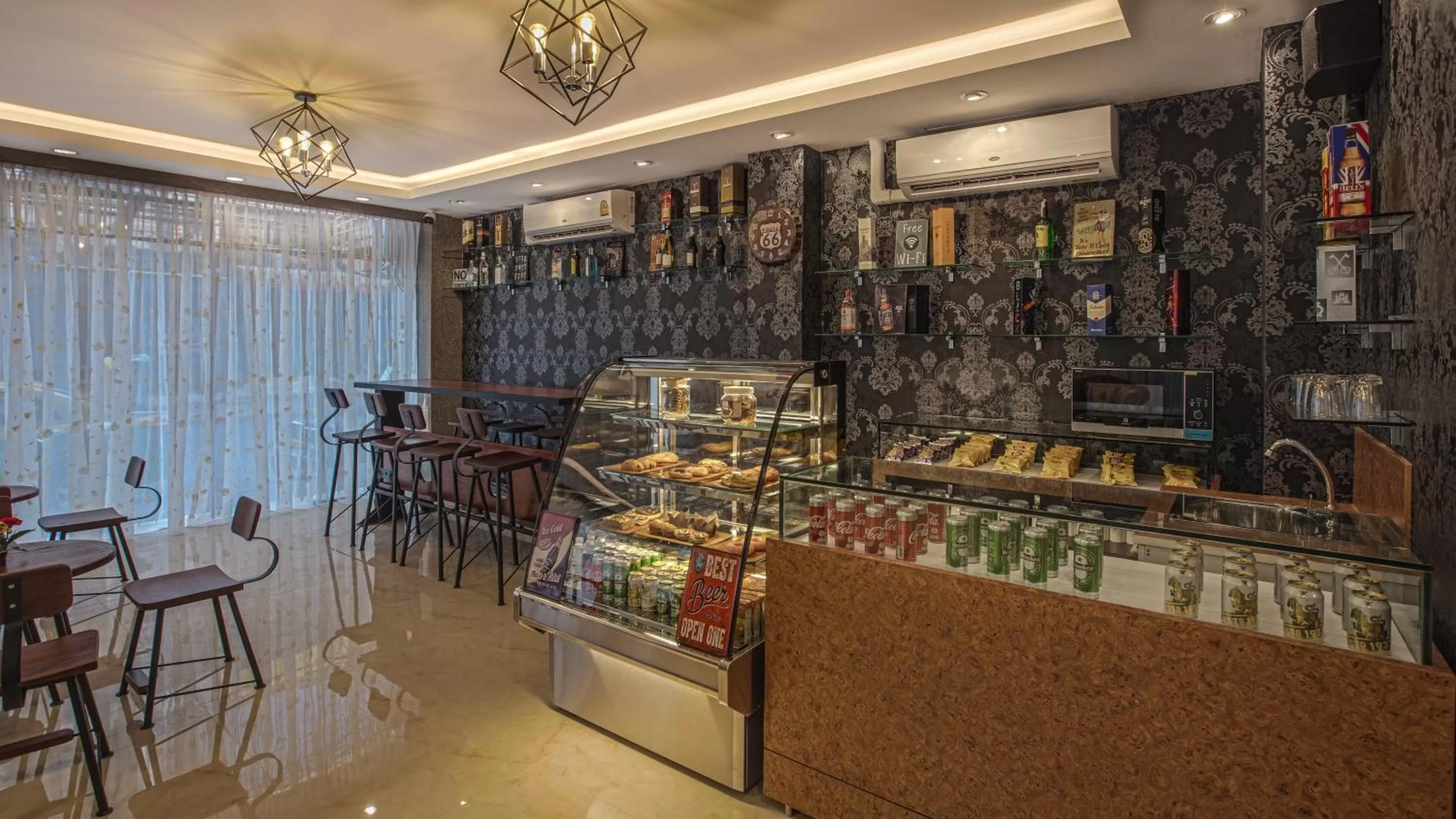 Meals in V One Pride-Sukhumvit 22, Bangkok