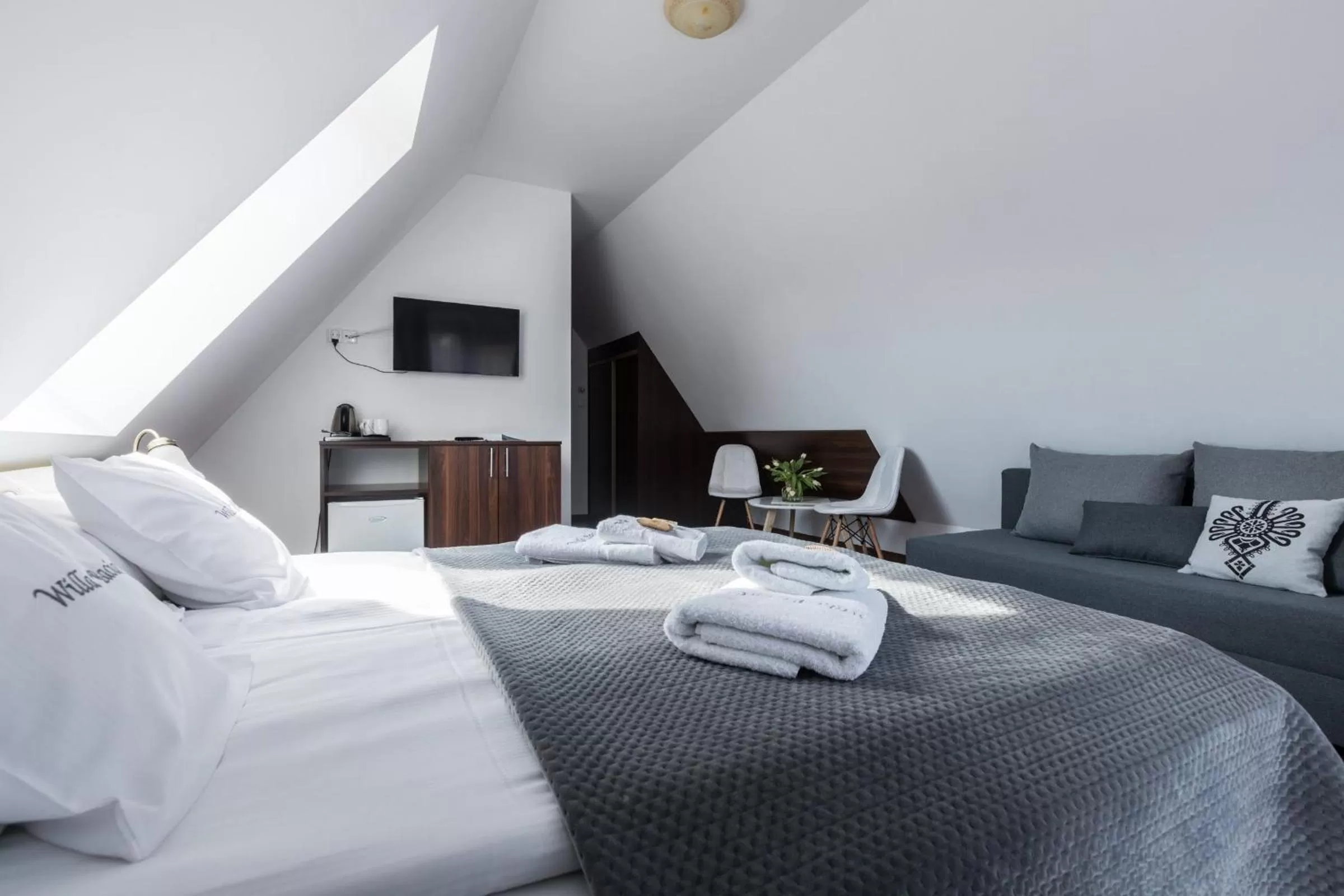 Bed in Willa Baciarka-basen, sauny i jacuzzi