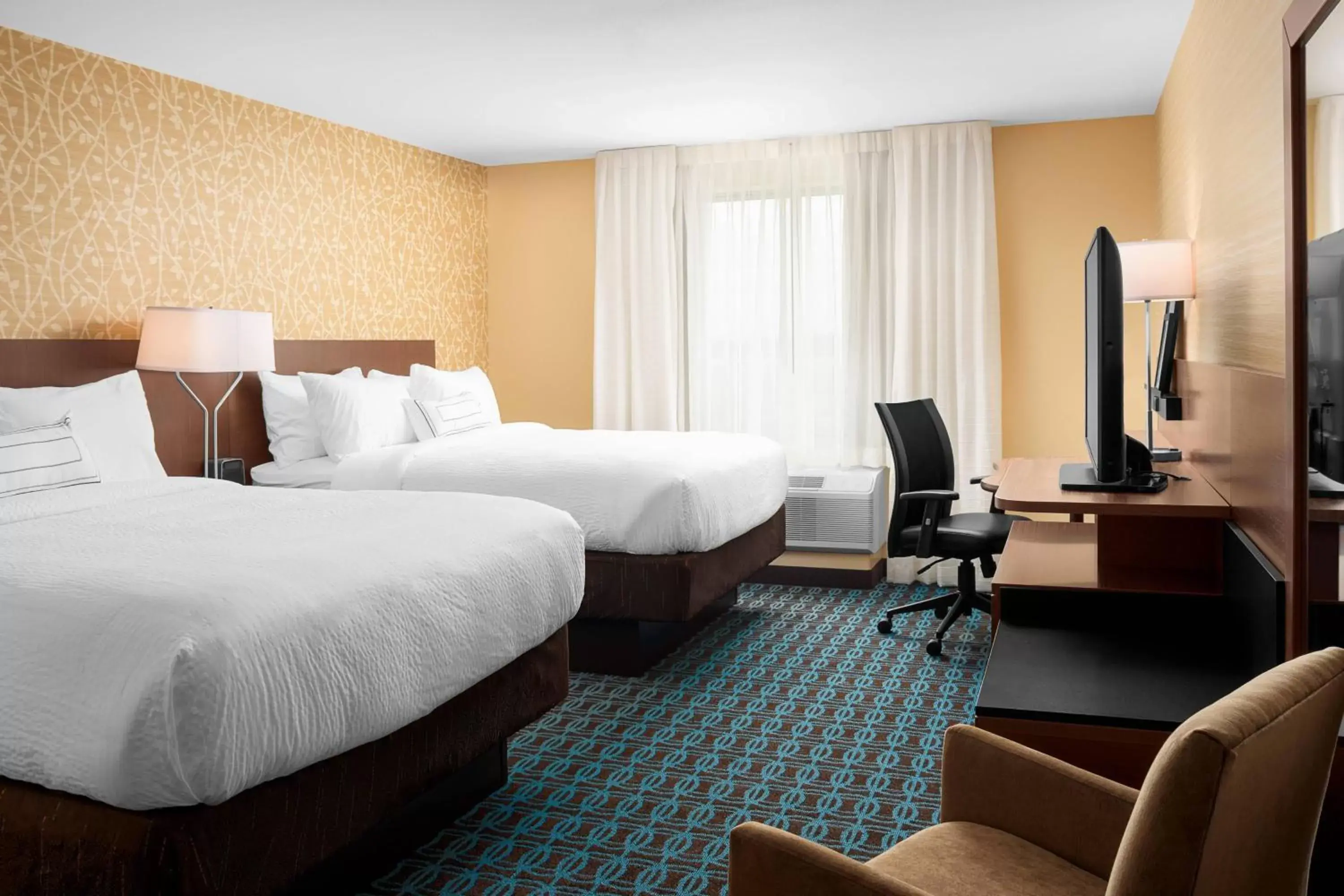 Photo of the whole room, Bed in Fairfield Inn & Suites by Marriott Memphis Marion, AR