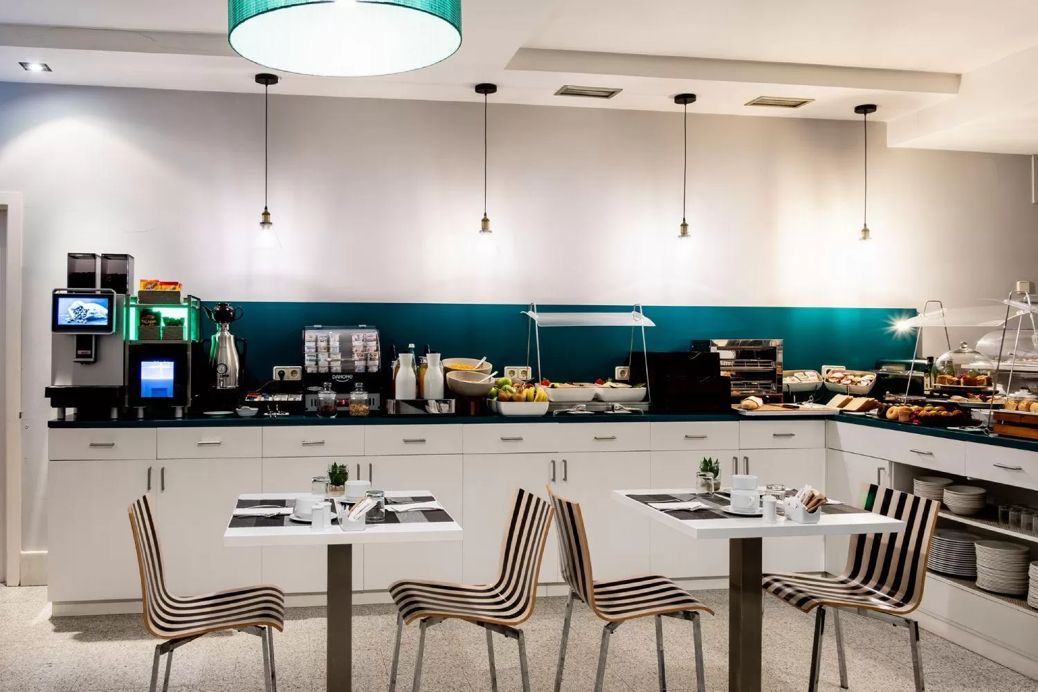 Area and facilities in Ikonik Plaza Mercado