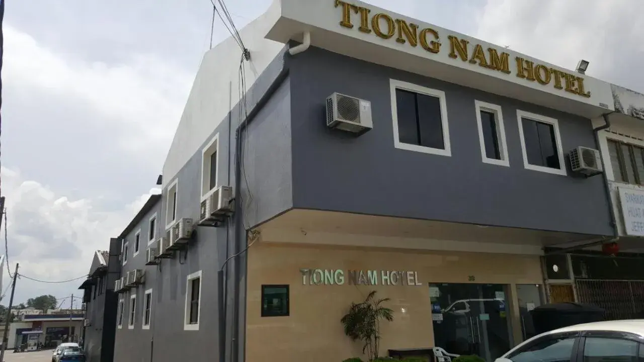 Property Building in Tiong Nam Hotel