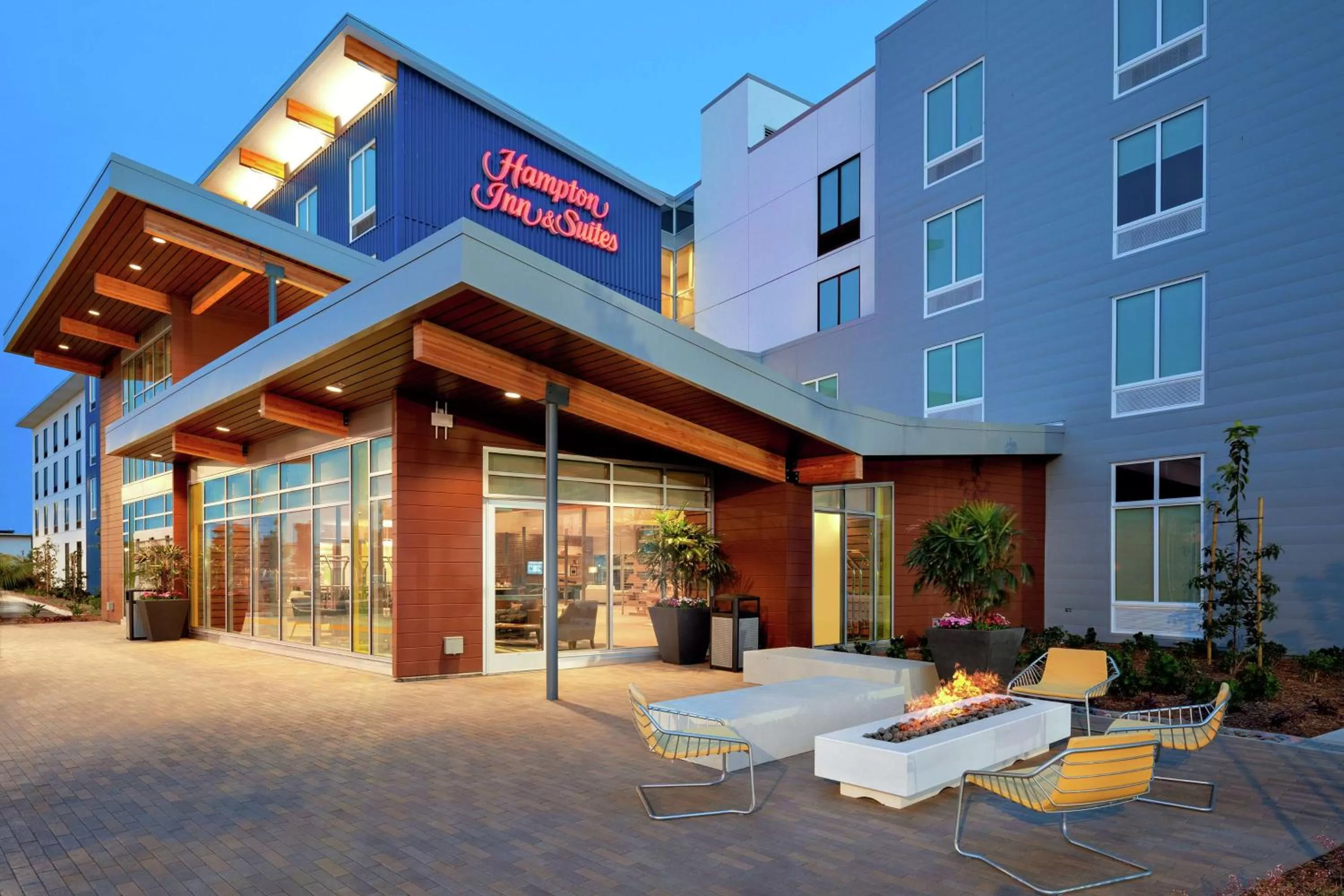 Property building in Hampton Inn & Suites San Diego Airport Liberty Station