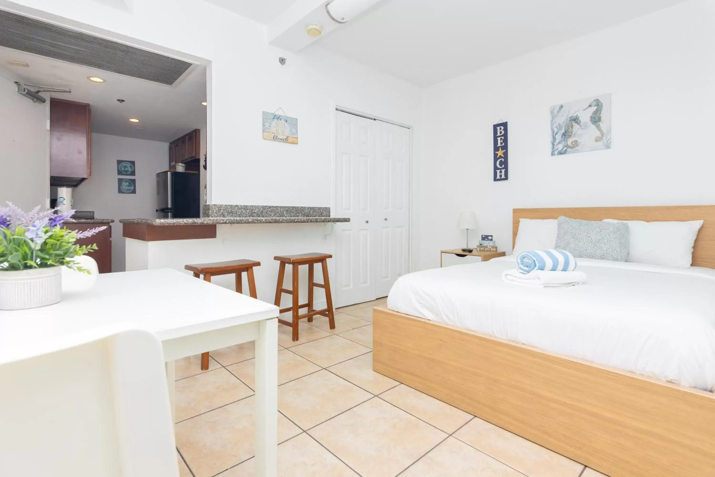 Family Studio in Girasole Rentals Family Studio in Girasole Rentals