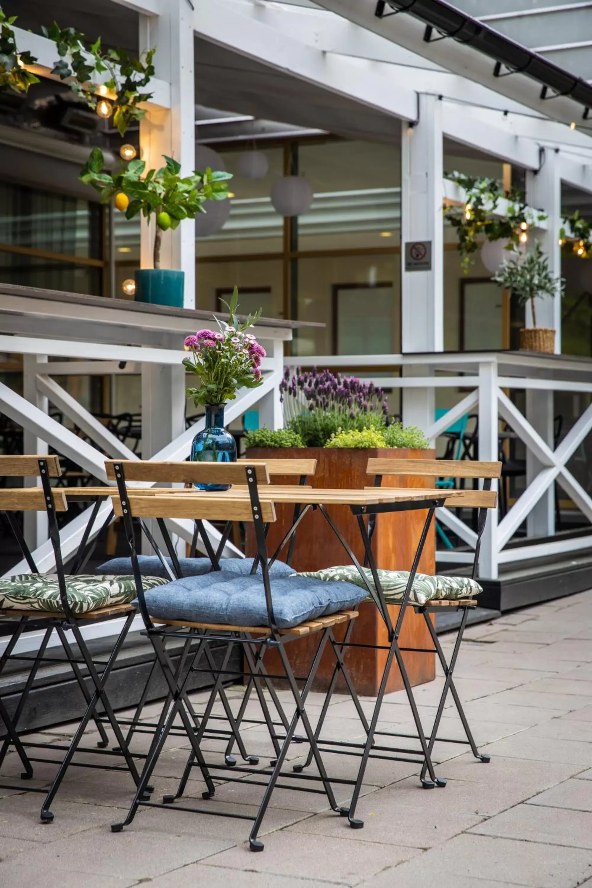 Patio in Park Inn by Radisson Solna