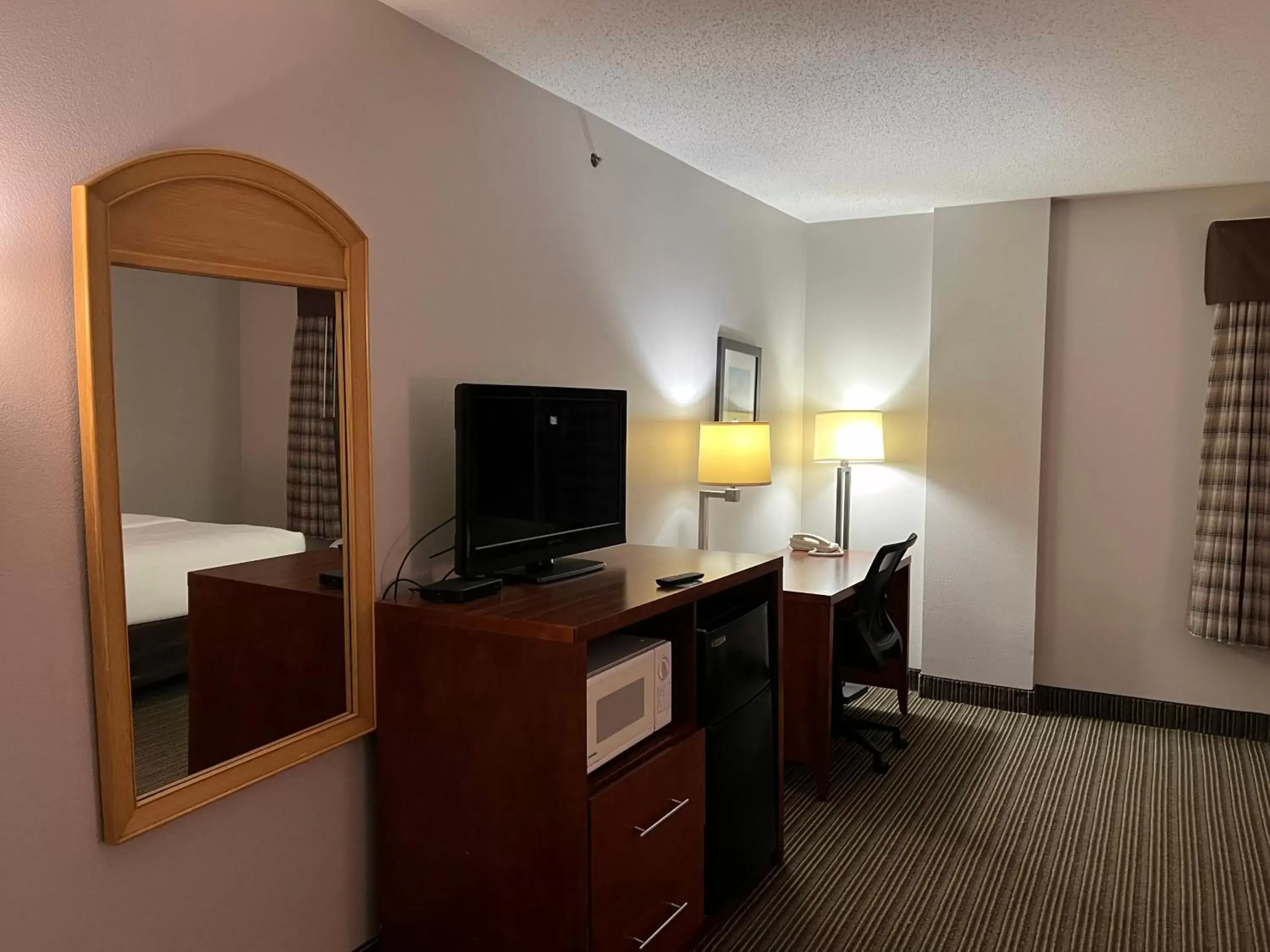 TV/Entertainment Center in Country Inn & Suites by Radisson, Battle Creek, MI