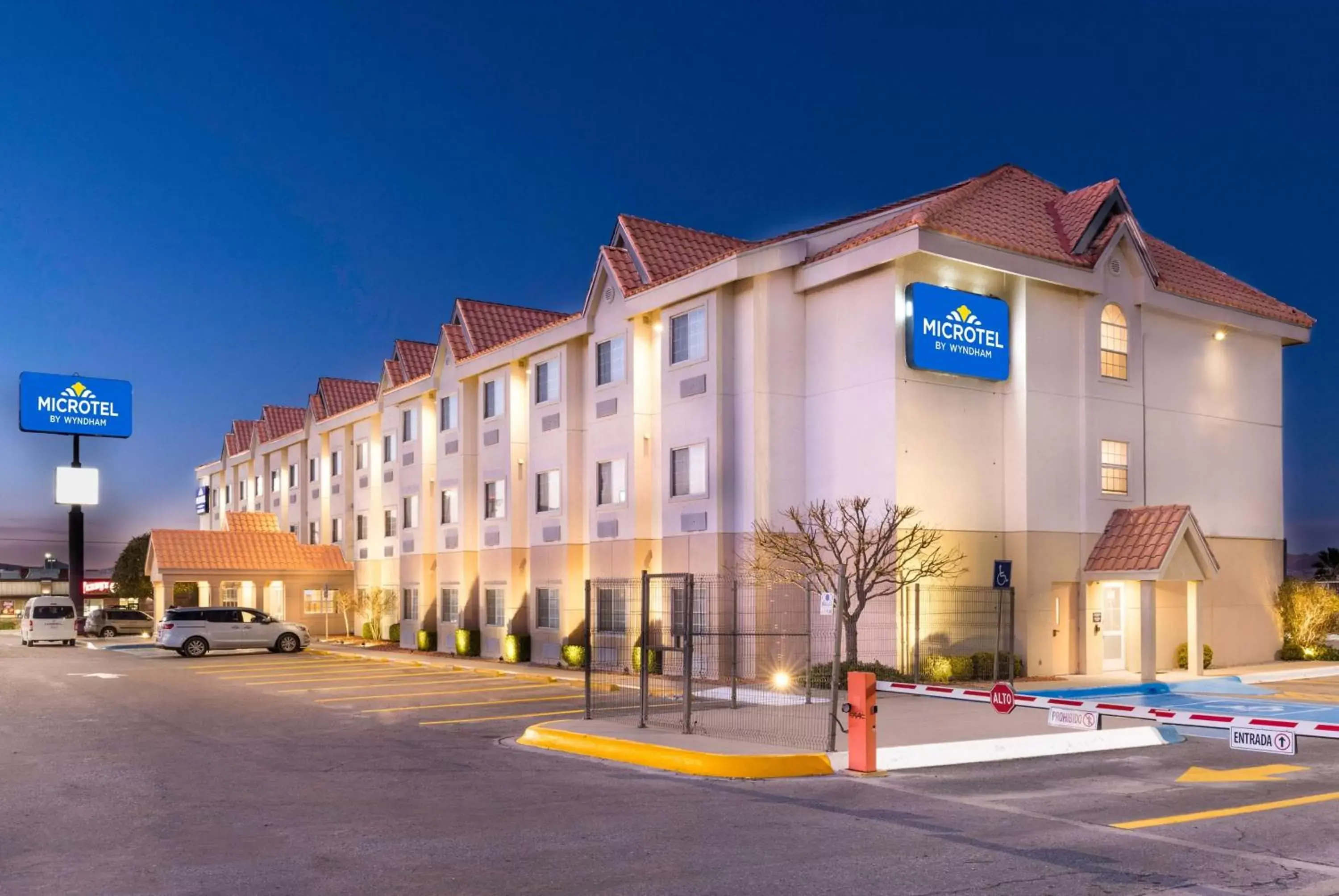 Property Building in Microtel Inn & Suites by Wyndham Chihuahua