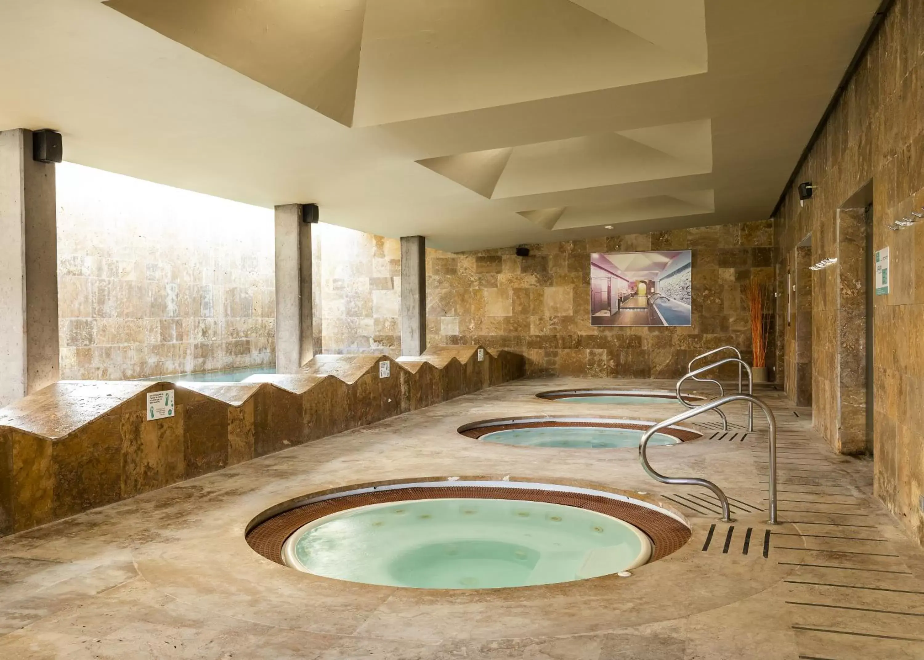 Spa and wellness centre/facilities, Swimming Pool in Parador de El Saler