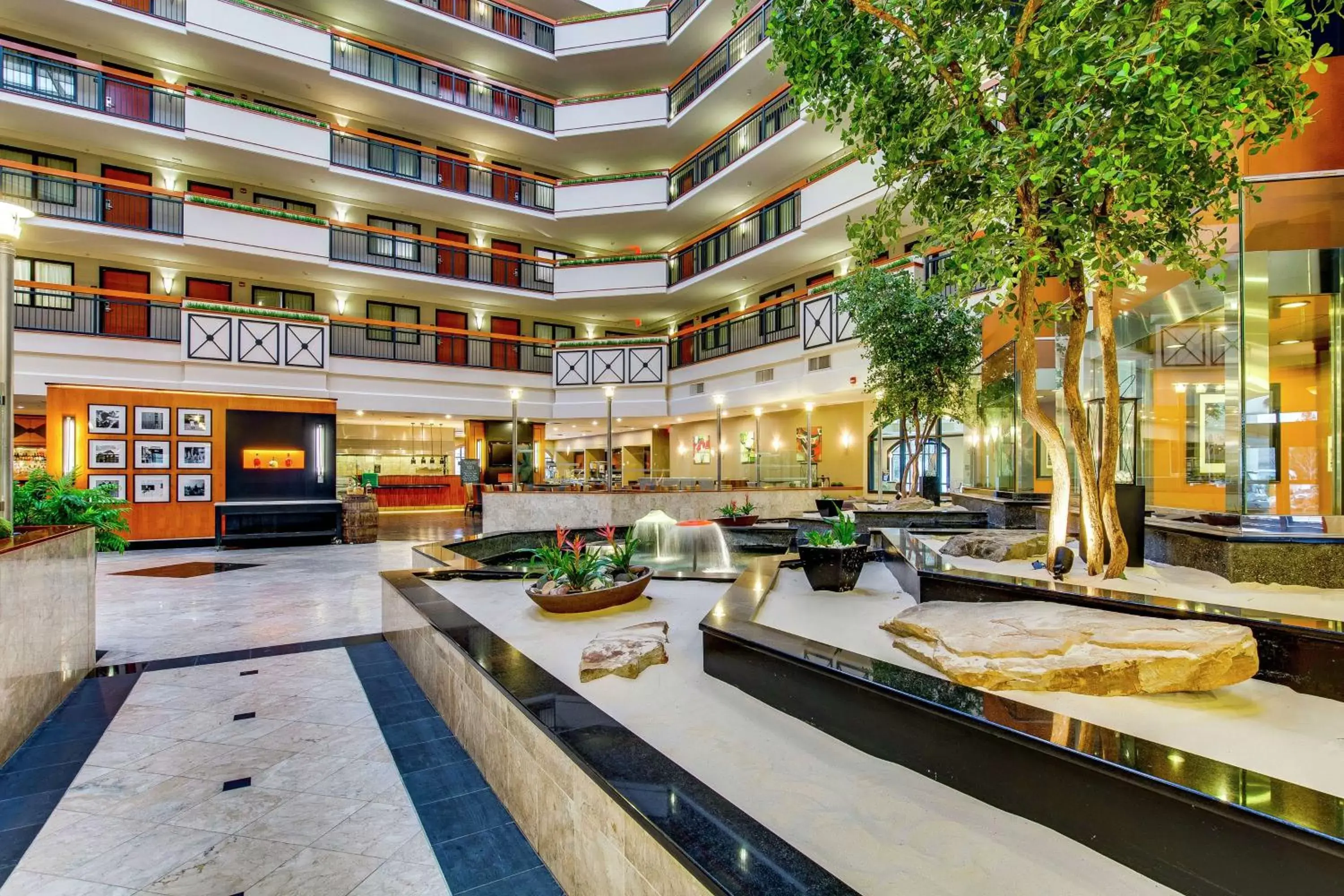 Lobby or reception, Property Building in Embassy Suites by Hilton Louisville East