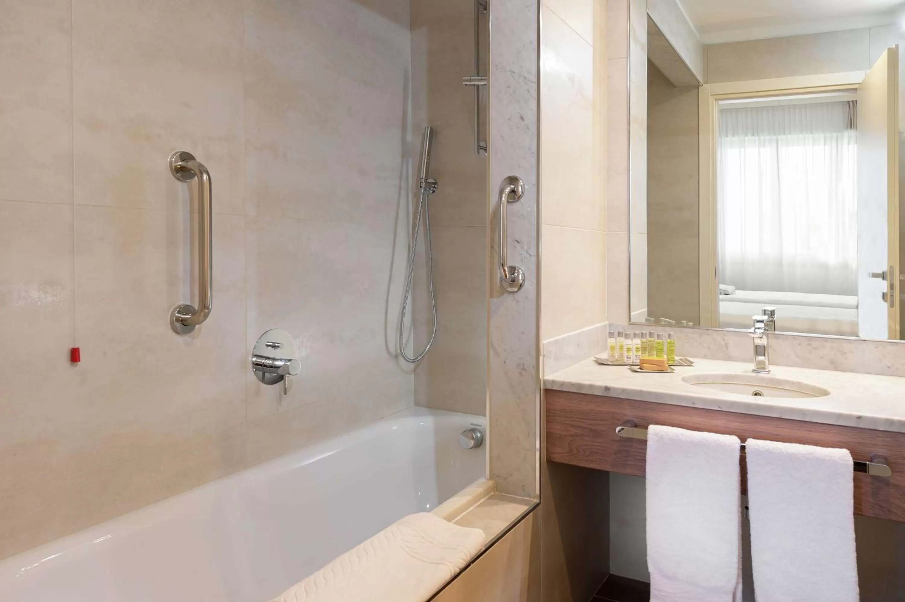 Bed in DoubleTree by Hilton Brescia