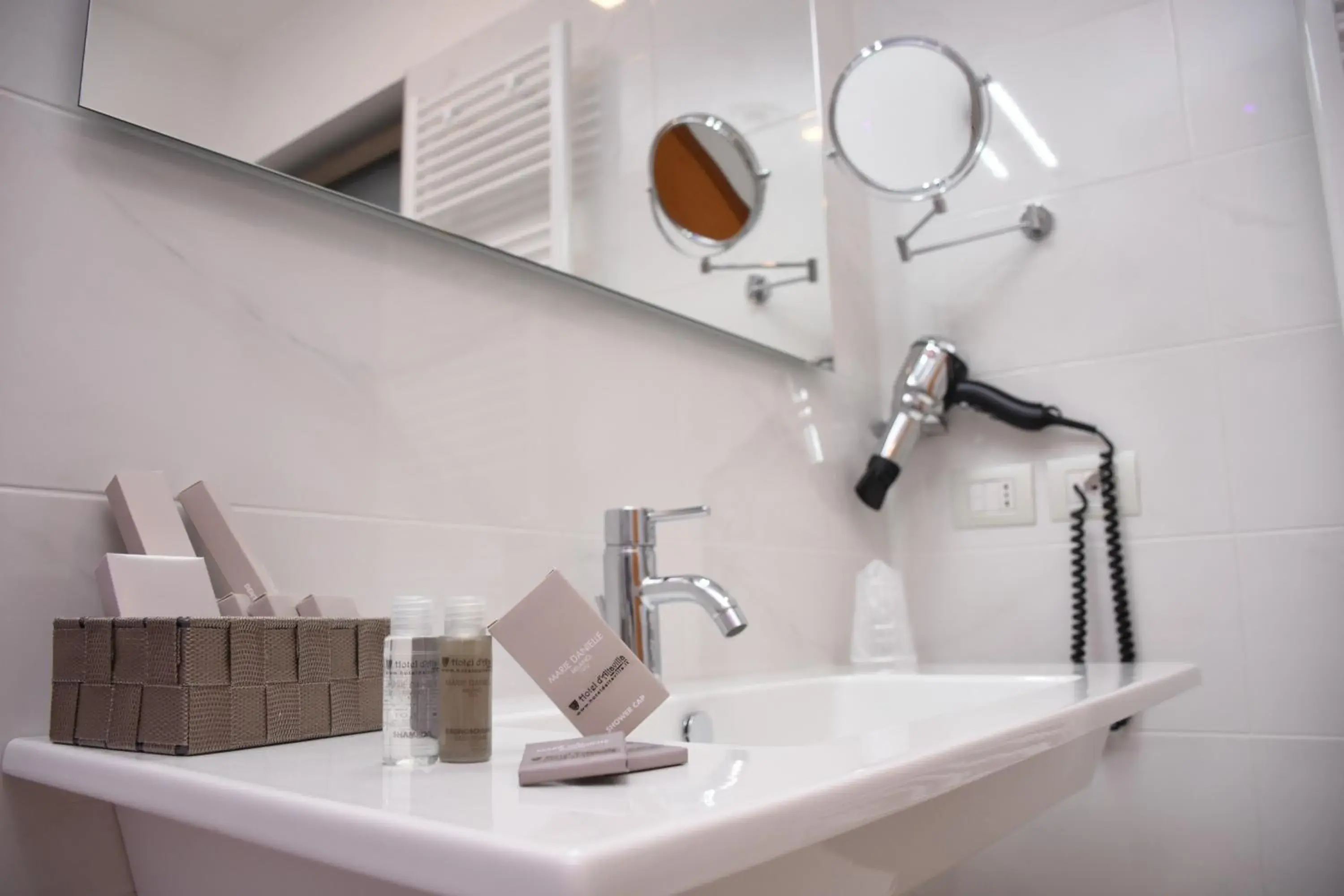 Bathroom in Hotel d'Altavilla