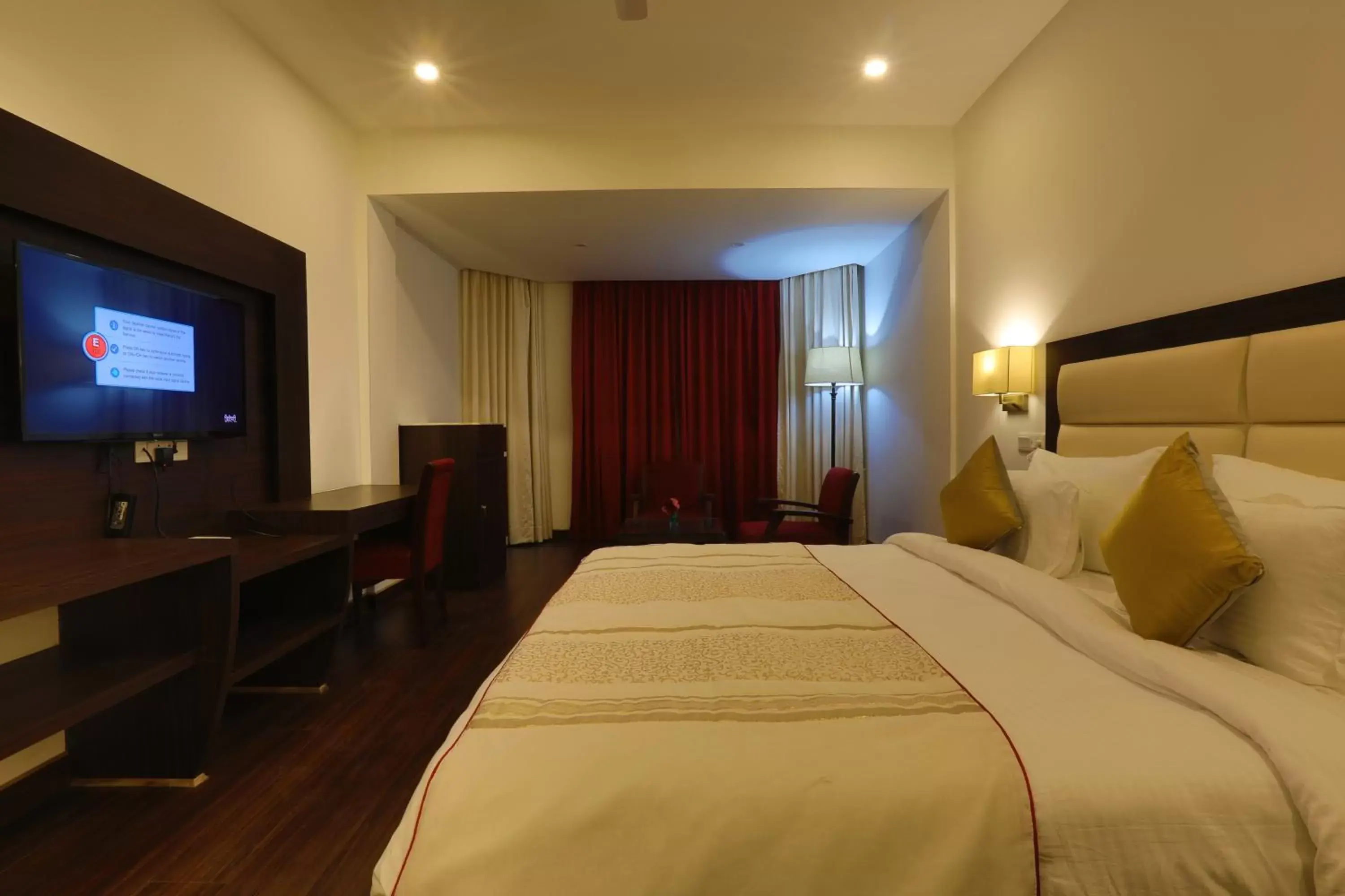 Bed in Hotel Natraj Rishikesh