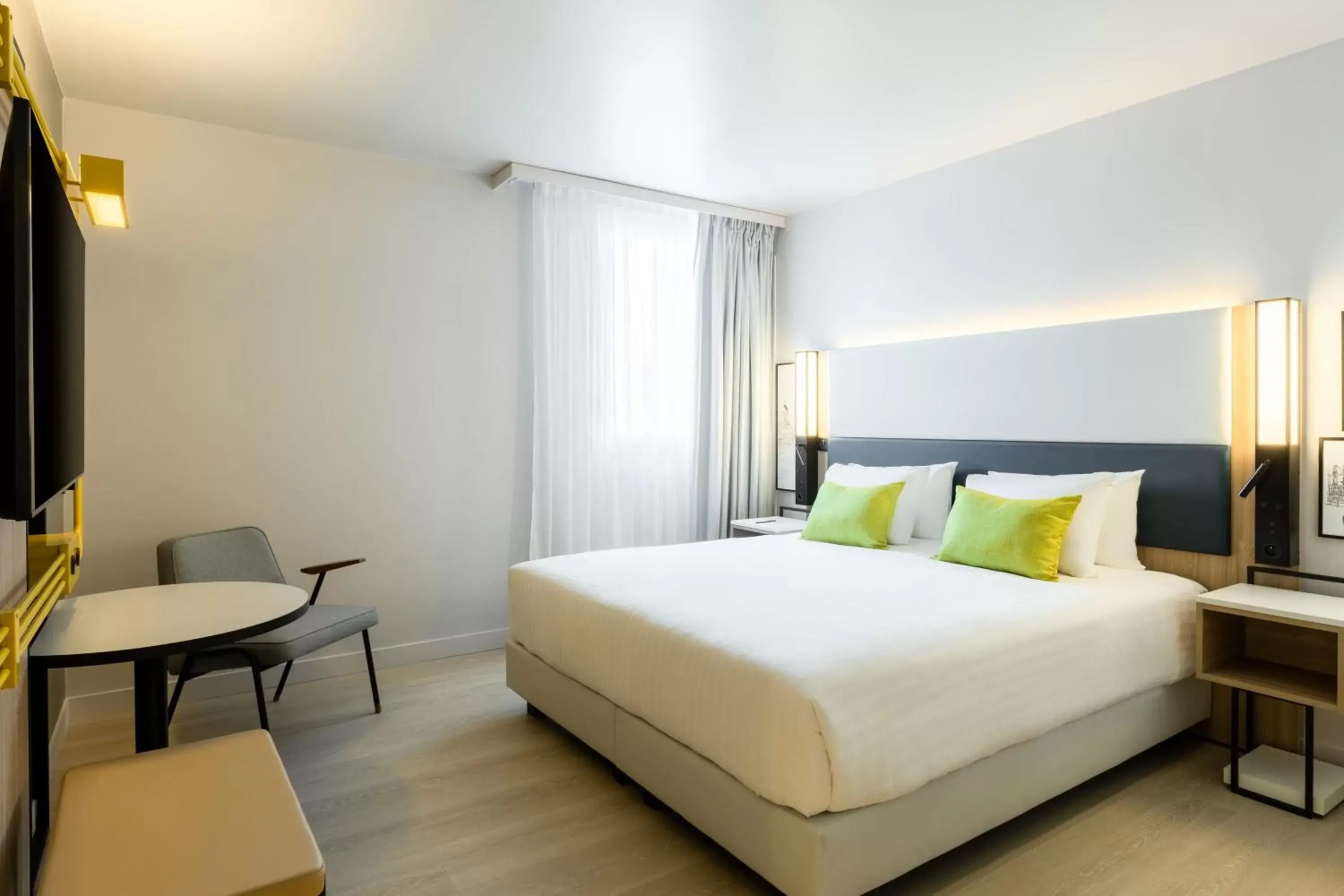 Superior Guest Room with 1 King, Top floor in Courtyard by Marriott Paris Creteil Superior Guest Room with 1 King, Top floor in Courtyard by Marriott Paris Creteil