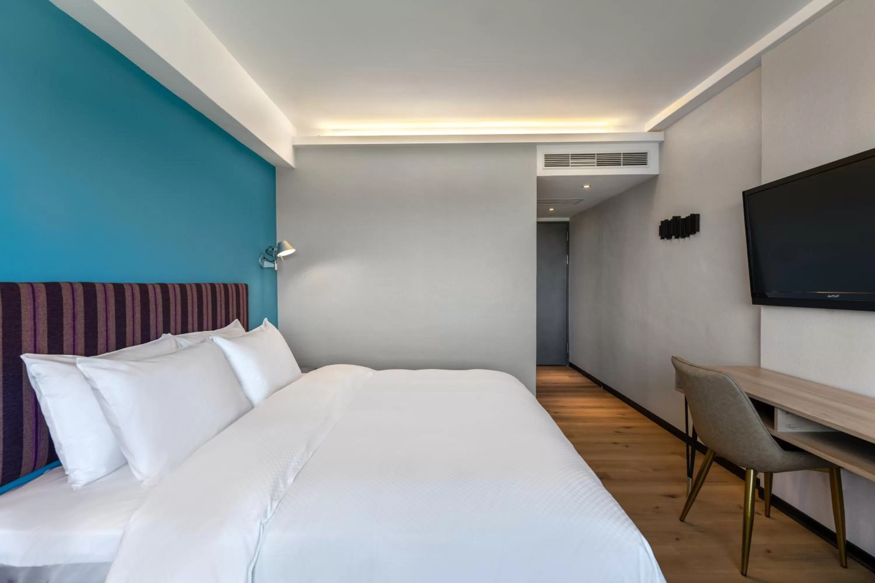 Bedroom, Bed in River Inn Kenting