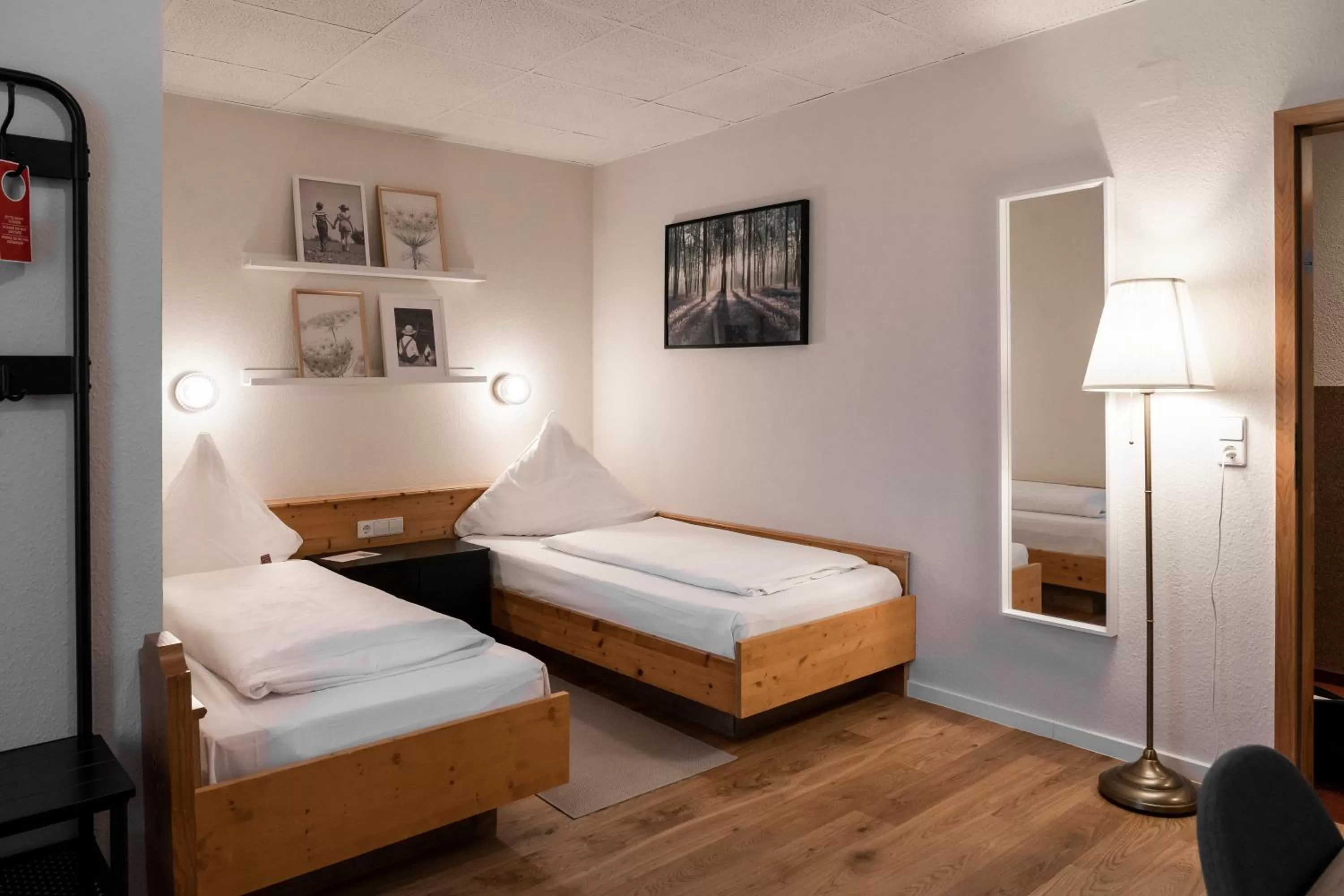 Bed in Hotel Beim Schupi Karlsruhe