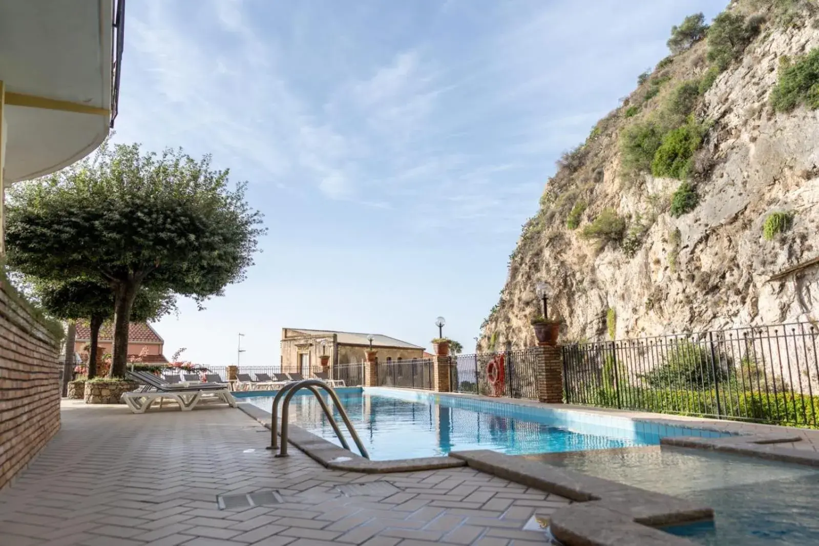 Mountain view, Swimming Pool in Hotel Corallo