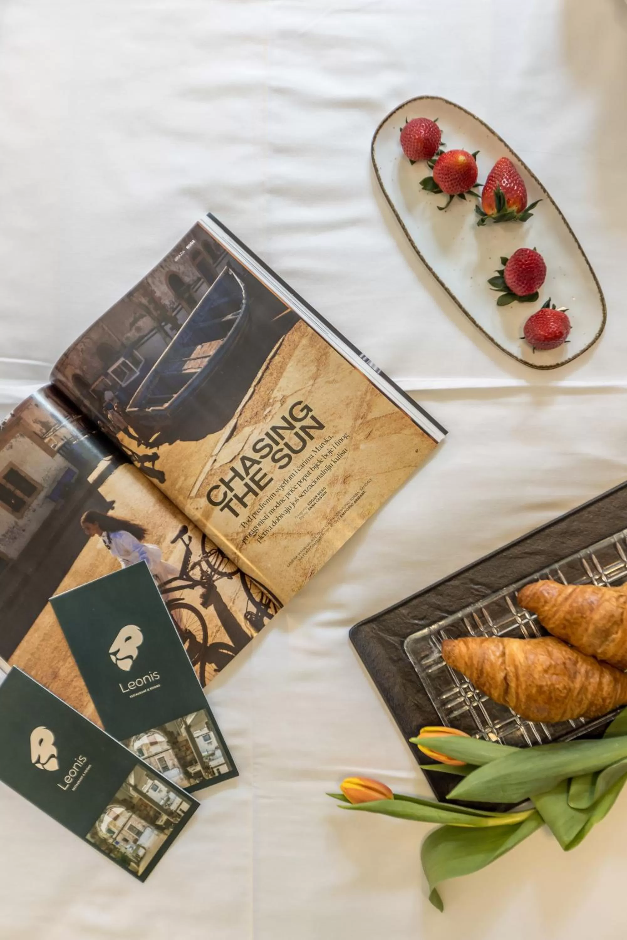 Breakfast in Leonis Restaurant & Rooms