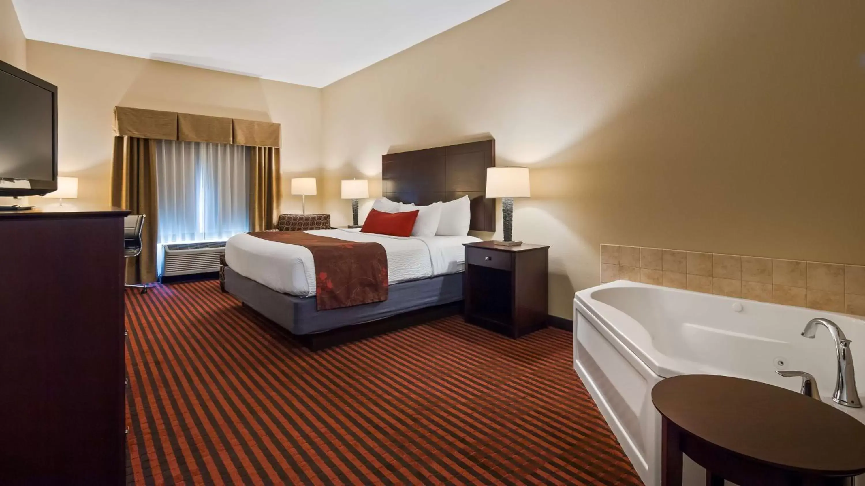 Photo of the whole room in Best Western Plus Louisa Photo of the whole room in Best Western Plus Louisa