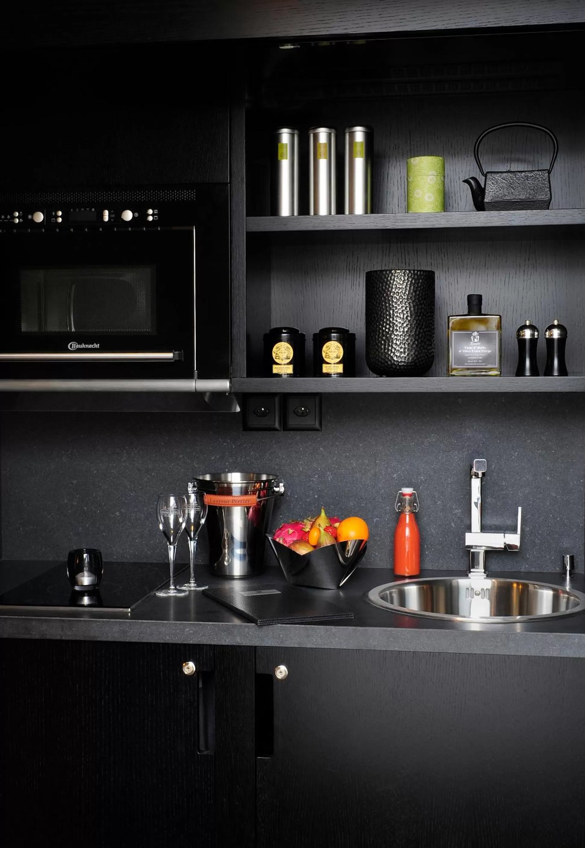 Coffee/tea facilities in Hôtel Tiffany by Fassbind