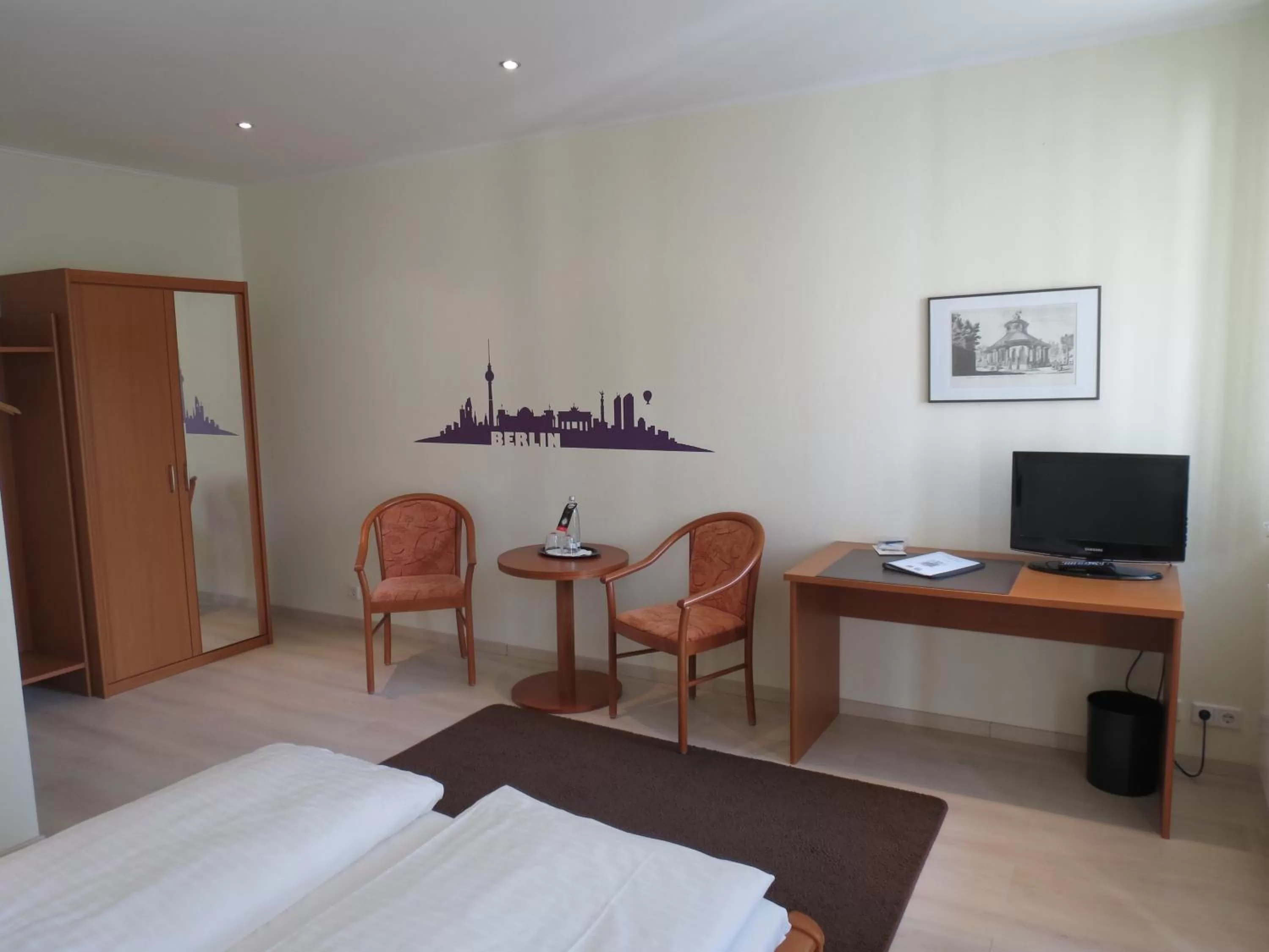 Photo of the whole room, Bed in Altstadt Hotel