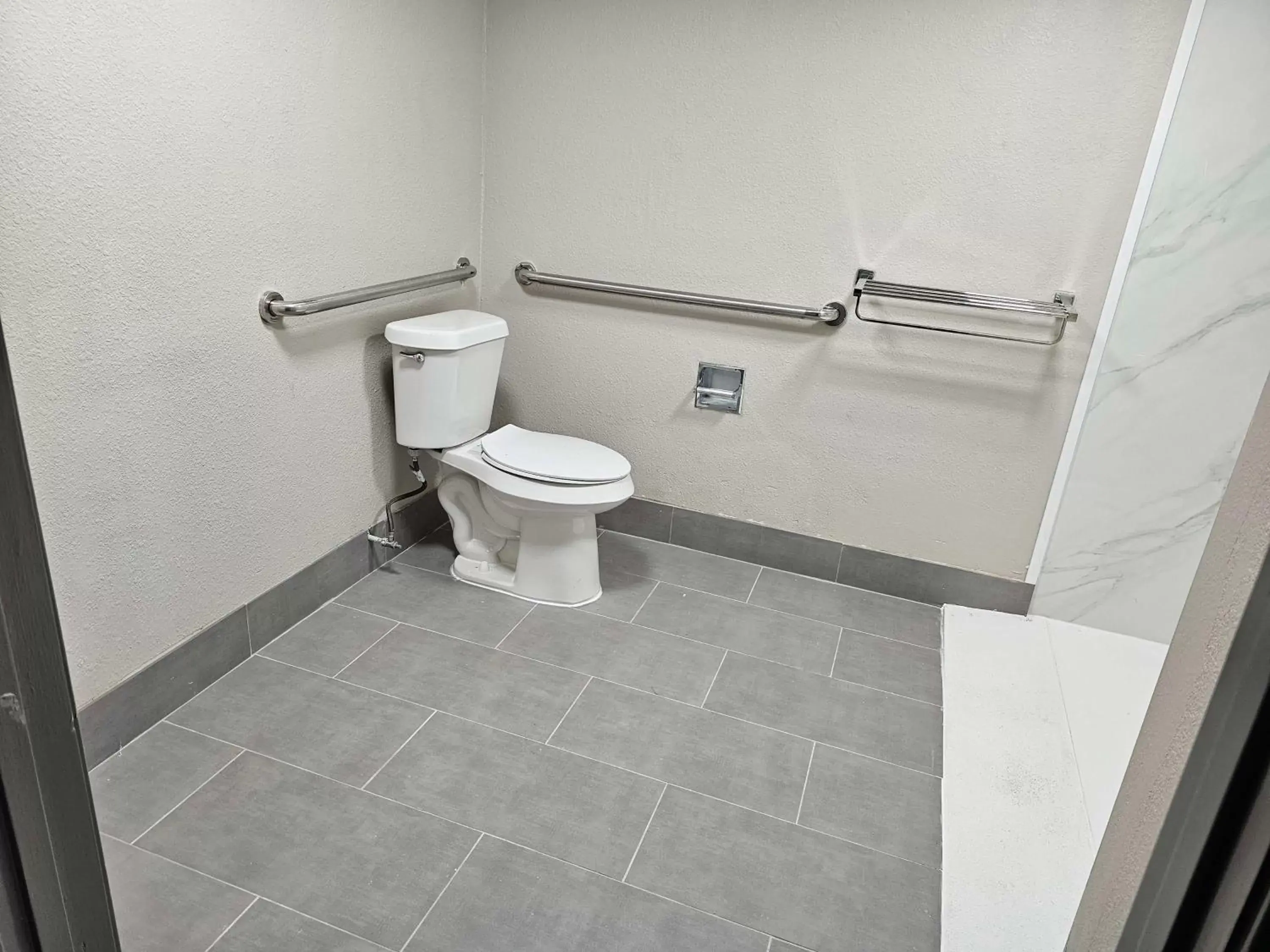 Bathroom in SureStay by Best Western Victoria