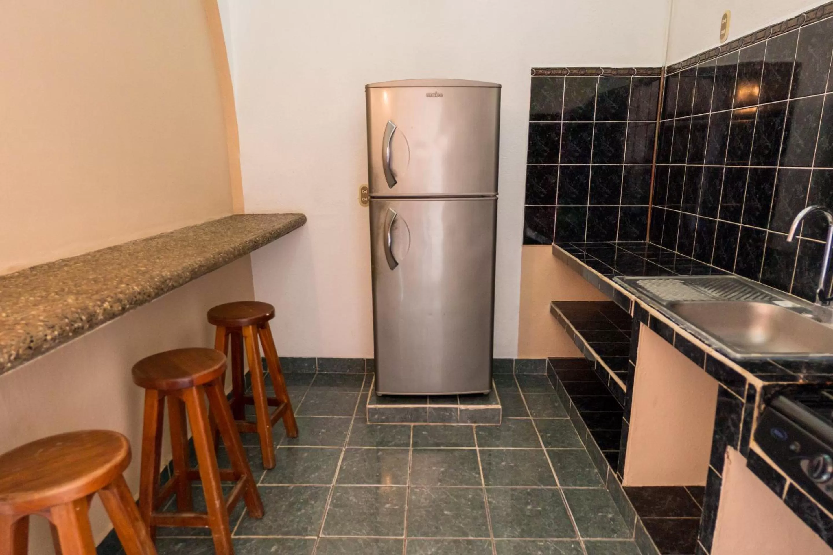 Bedroom, Kitchen/Kitchenette in Hotel Isis