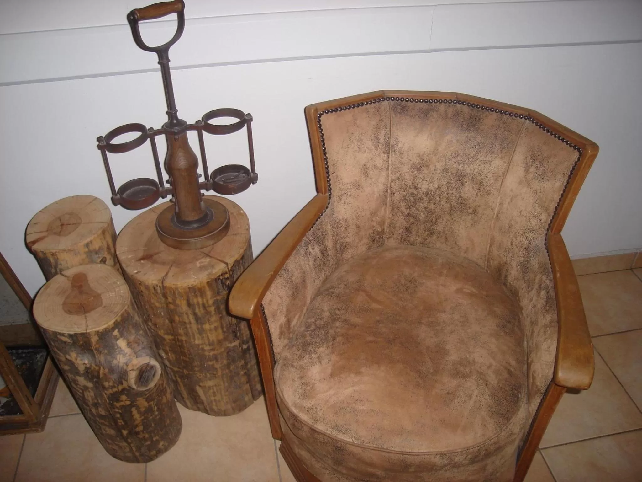 Living room in Amymone and Adiandi