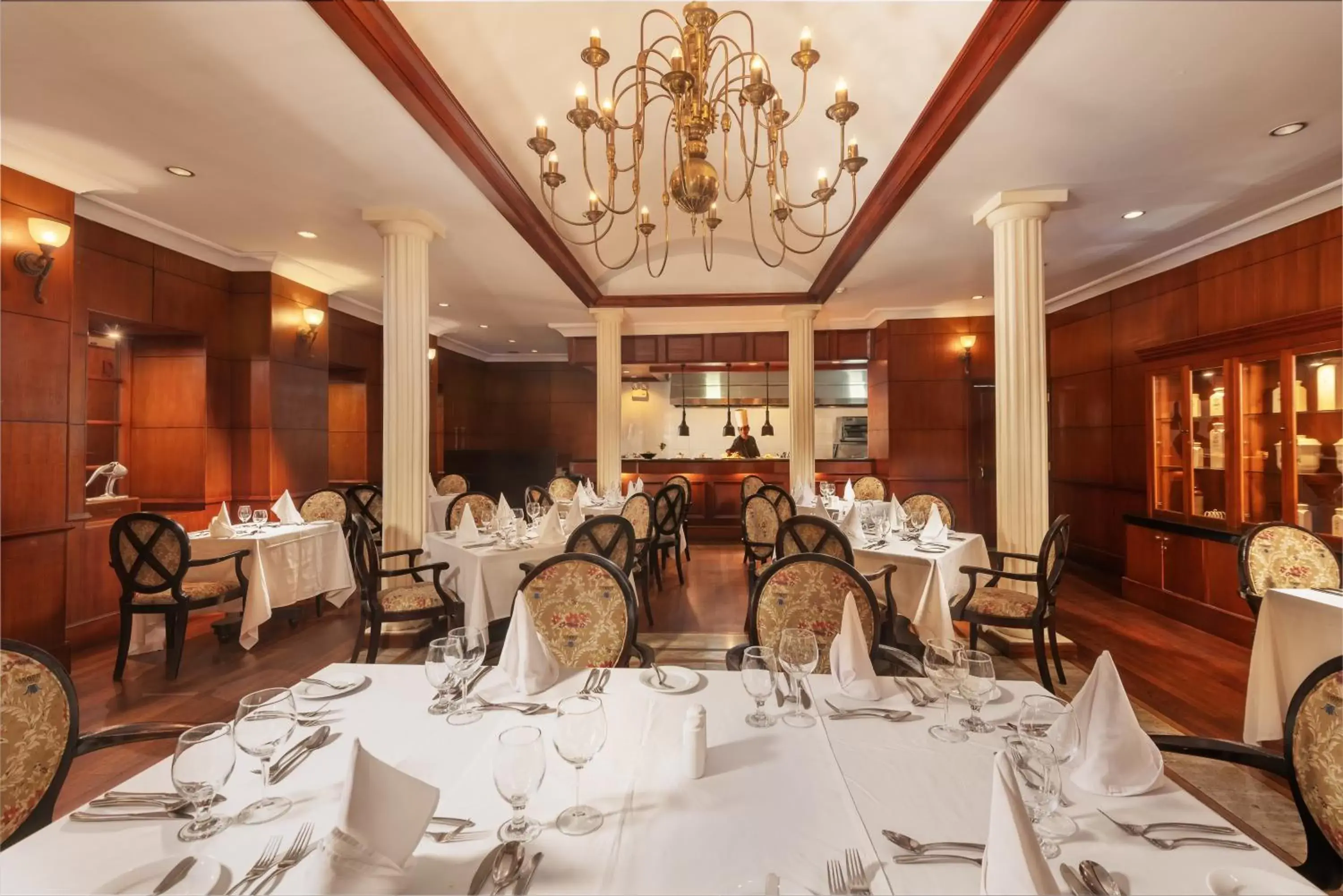 Restaurant/Places to Eat in The Grand Hotel - Heritage Grand