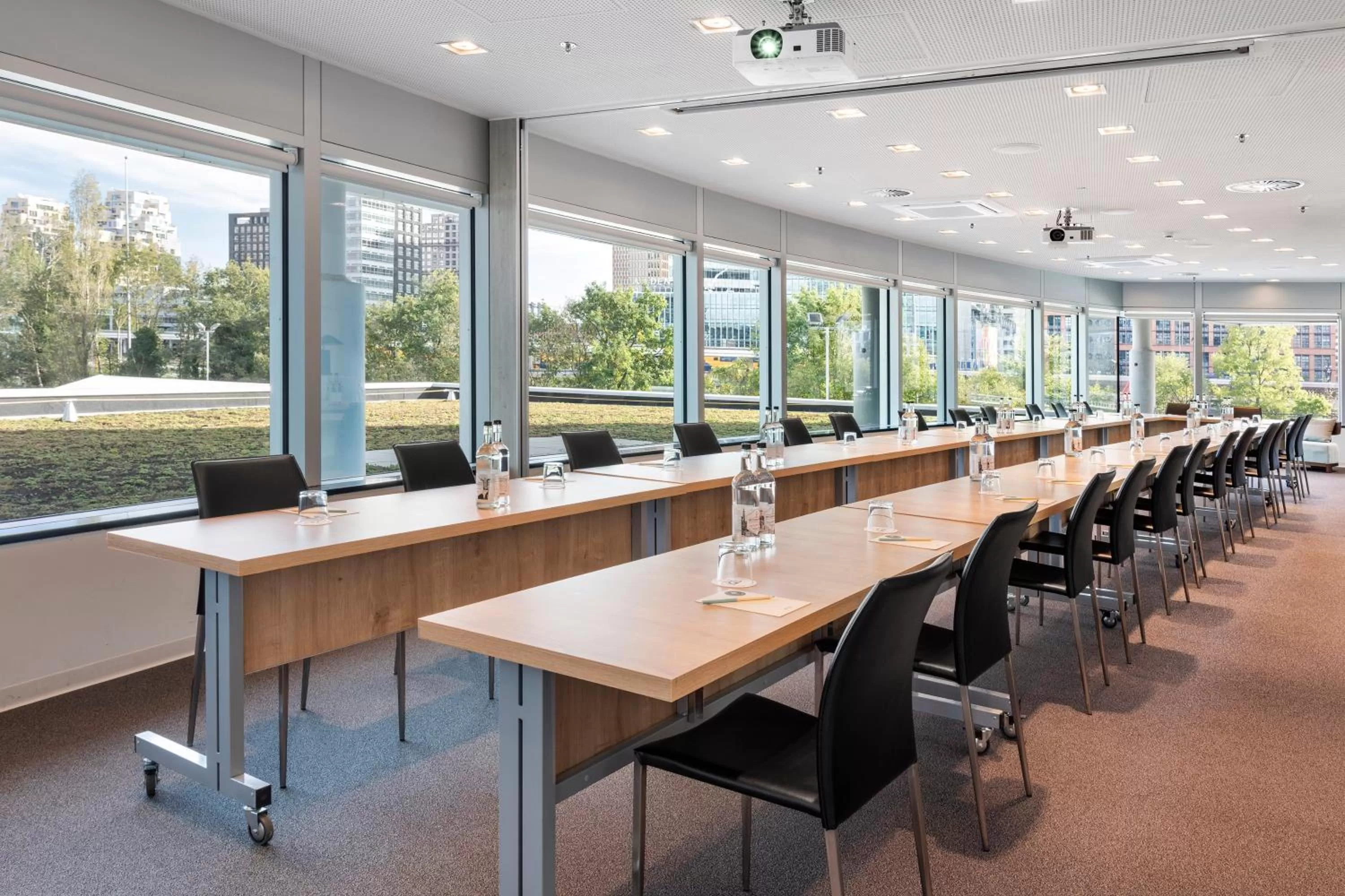 Meeting/conference room in INNSiDE by Meliá Amsterdam