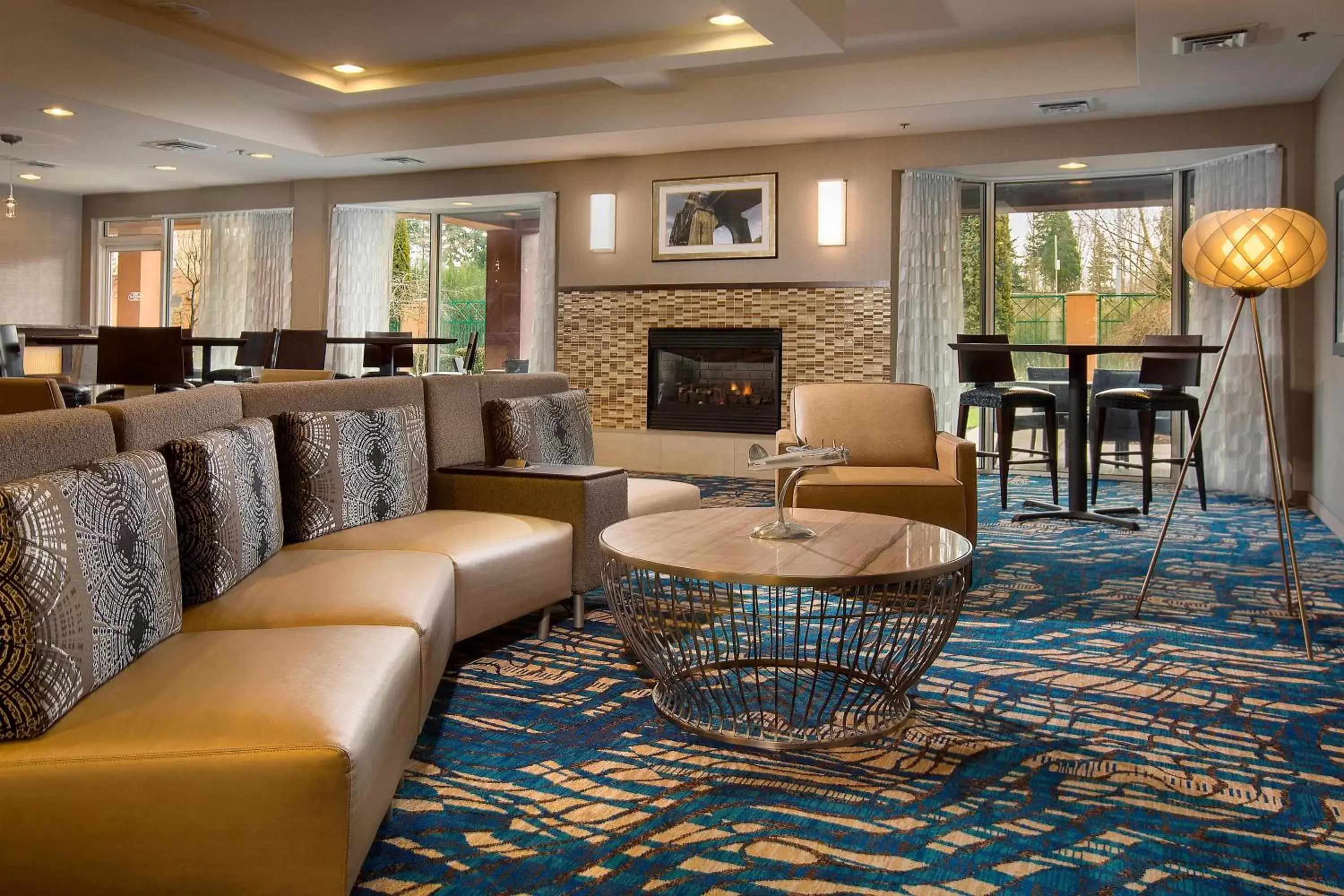 Lobby or reception, Lounge/Bar in Courtyard Seattle North / Lynnwood Everett