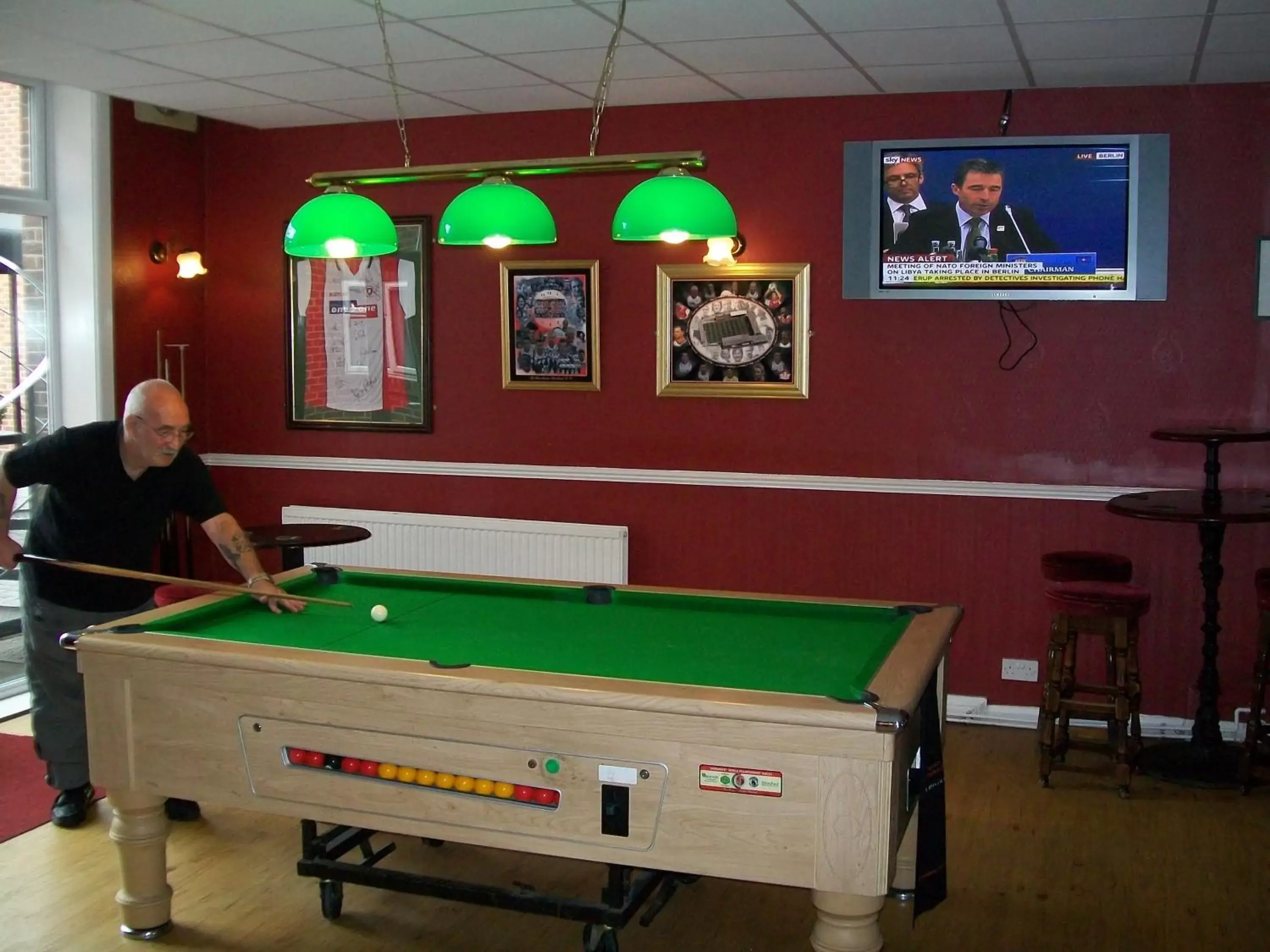 Billiard, Billiards in The Fitzwilliam Arms Hotel