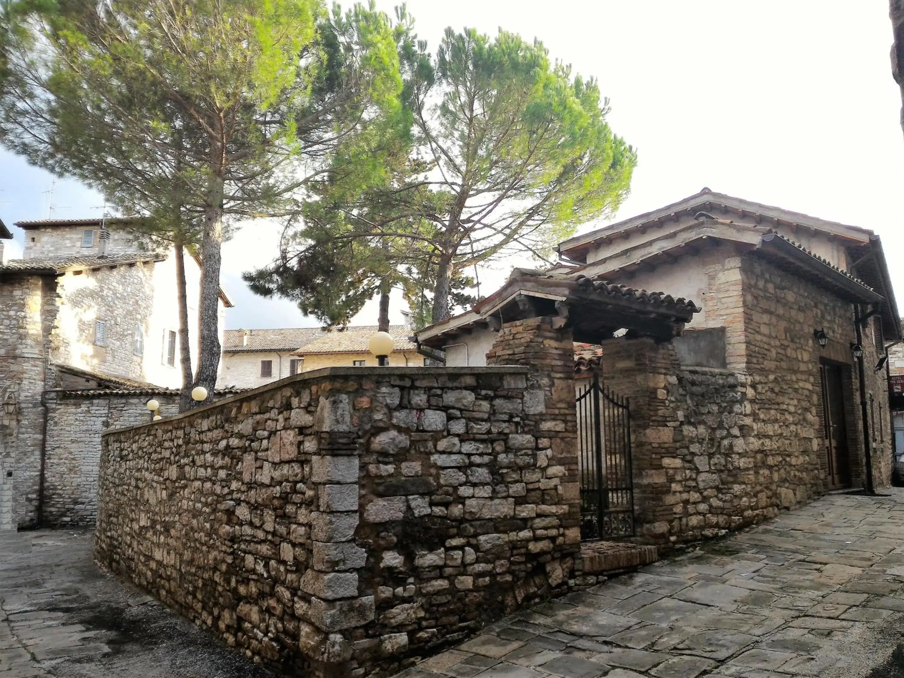 Garden, Property Building in Hotel Tre Ceri