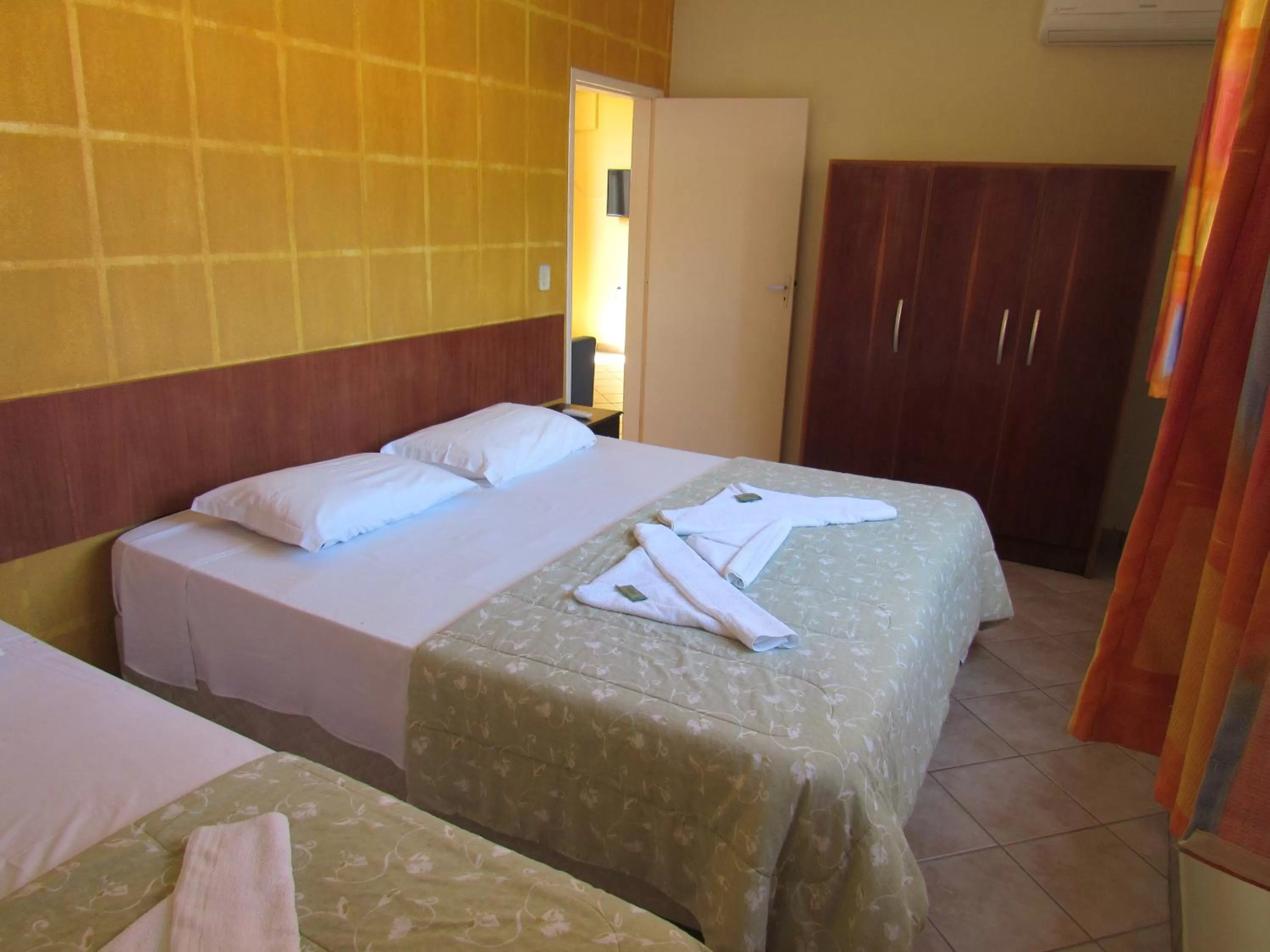 Photo of the whole room, Bed in Pousada Recanto da Barra