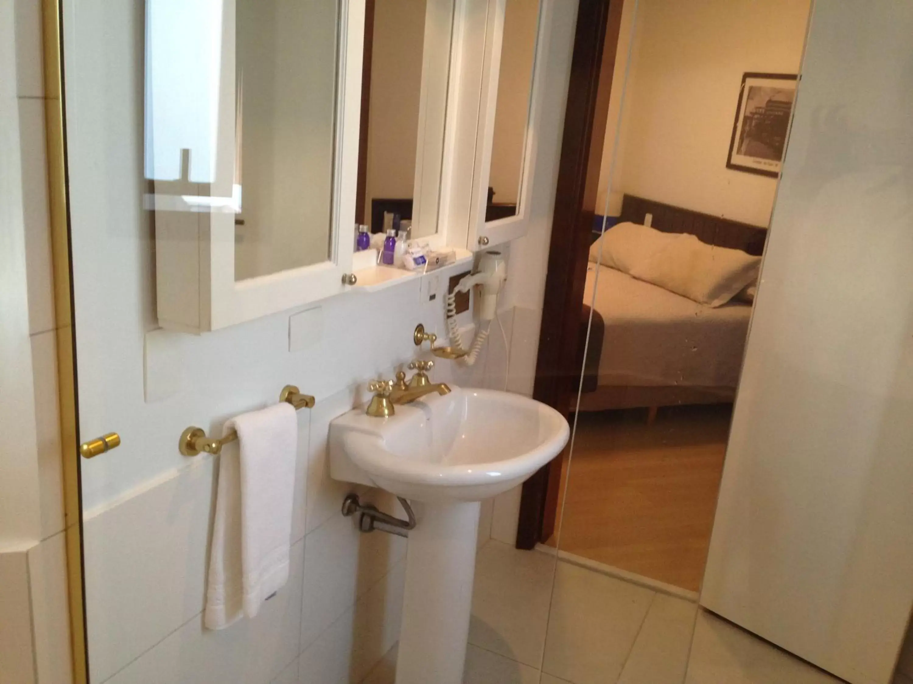 Bathroom, Bed in Transamerica Executive Higienópolis Bathroom, Bed in Transamerica Executive Higienópolis