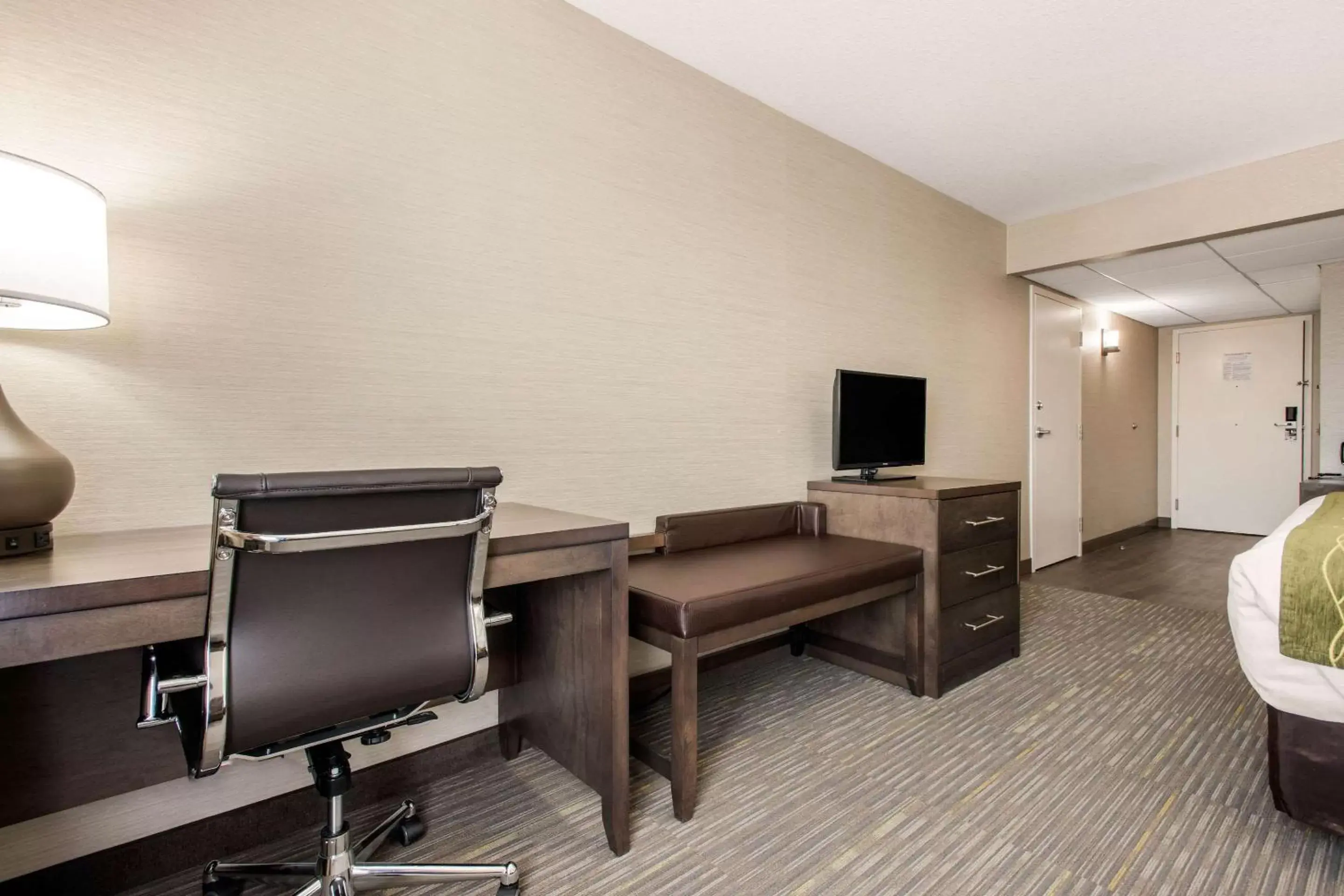 Photo of the whole room, TV/Entertainment Center in Comfort Inn & Suites Red Deer