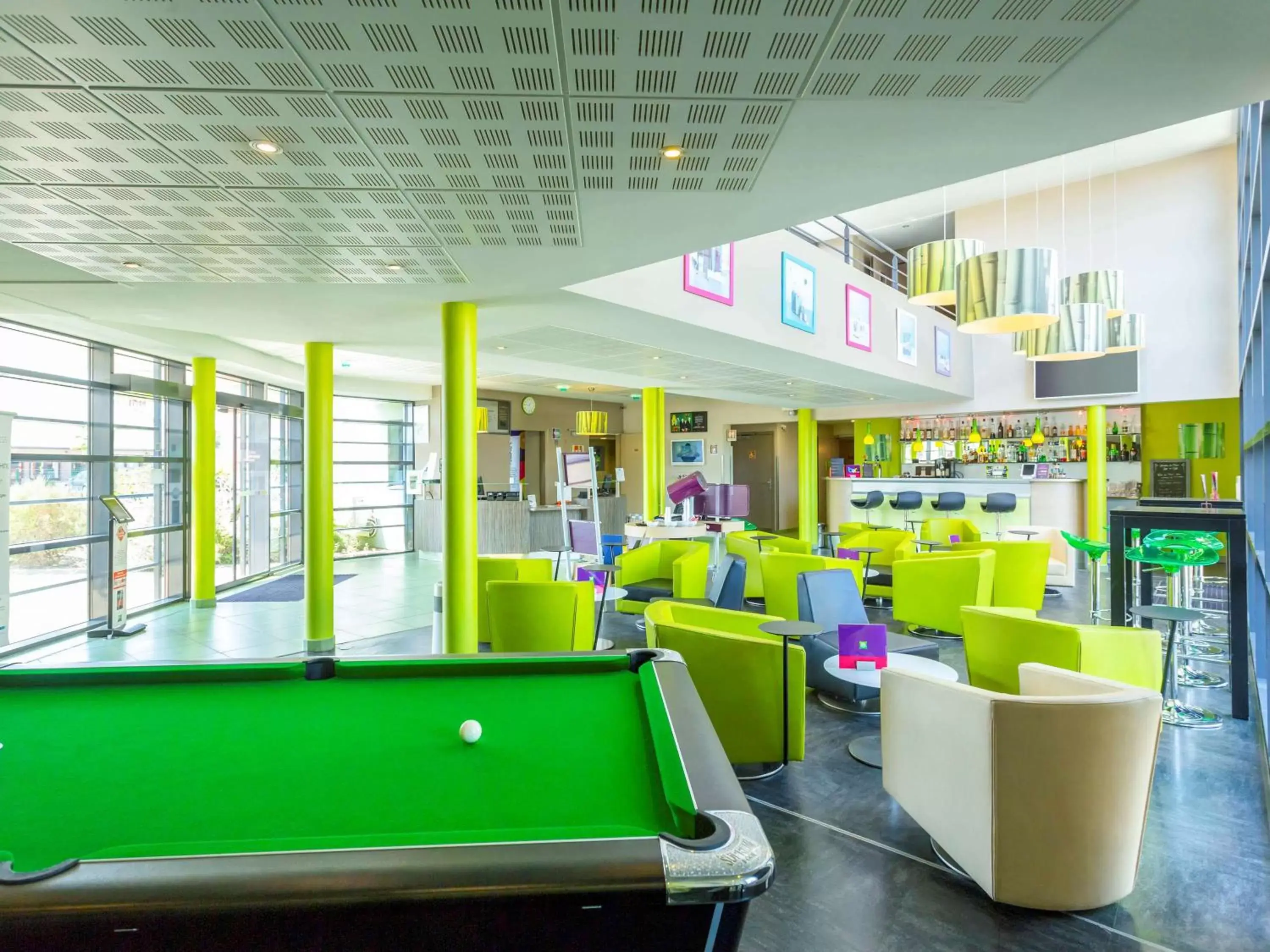 On site, Billiards in ibis Styles Bourges