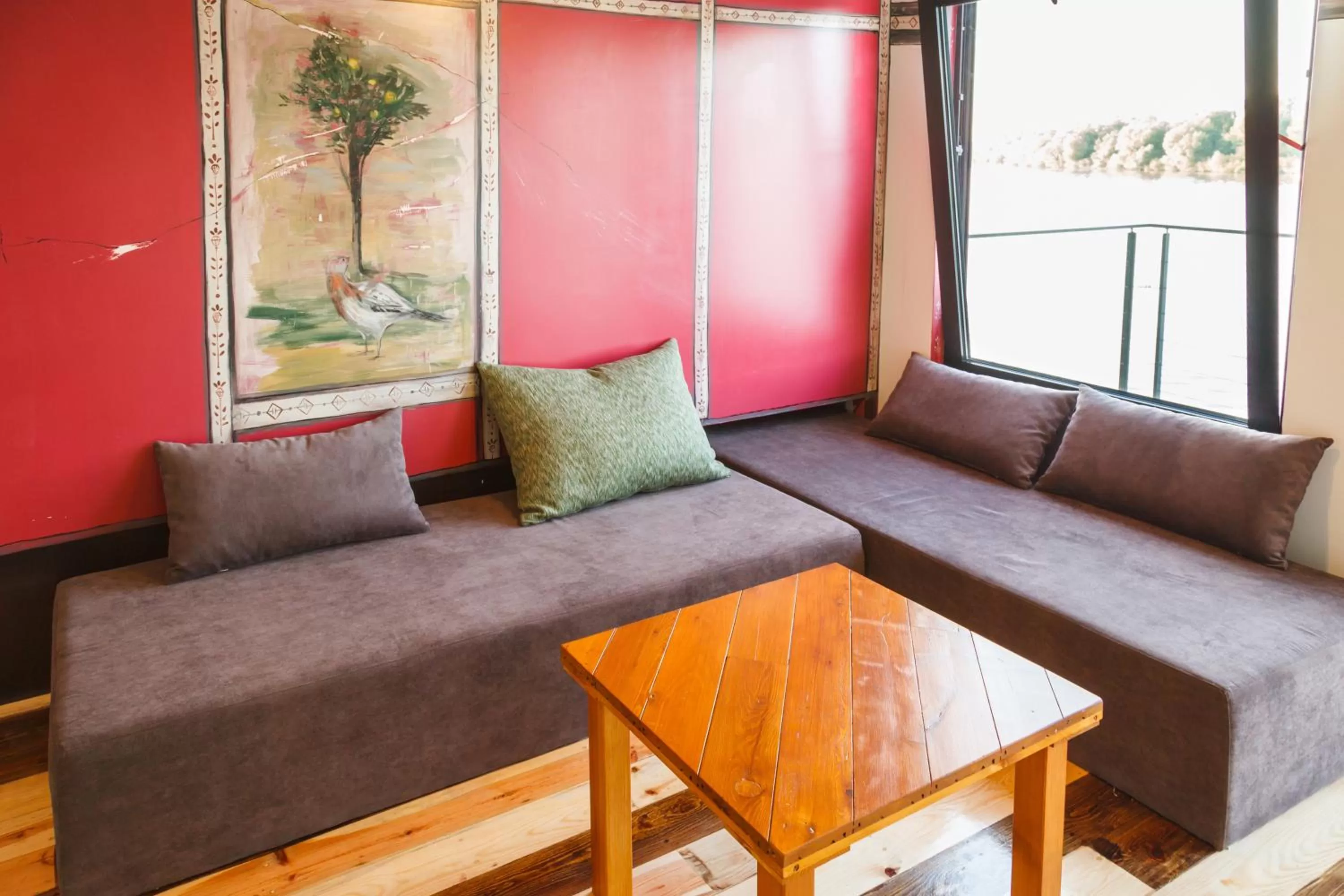 Living room in ArkaBarka 2- Floating Dream Rooms and Apartments