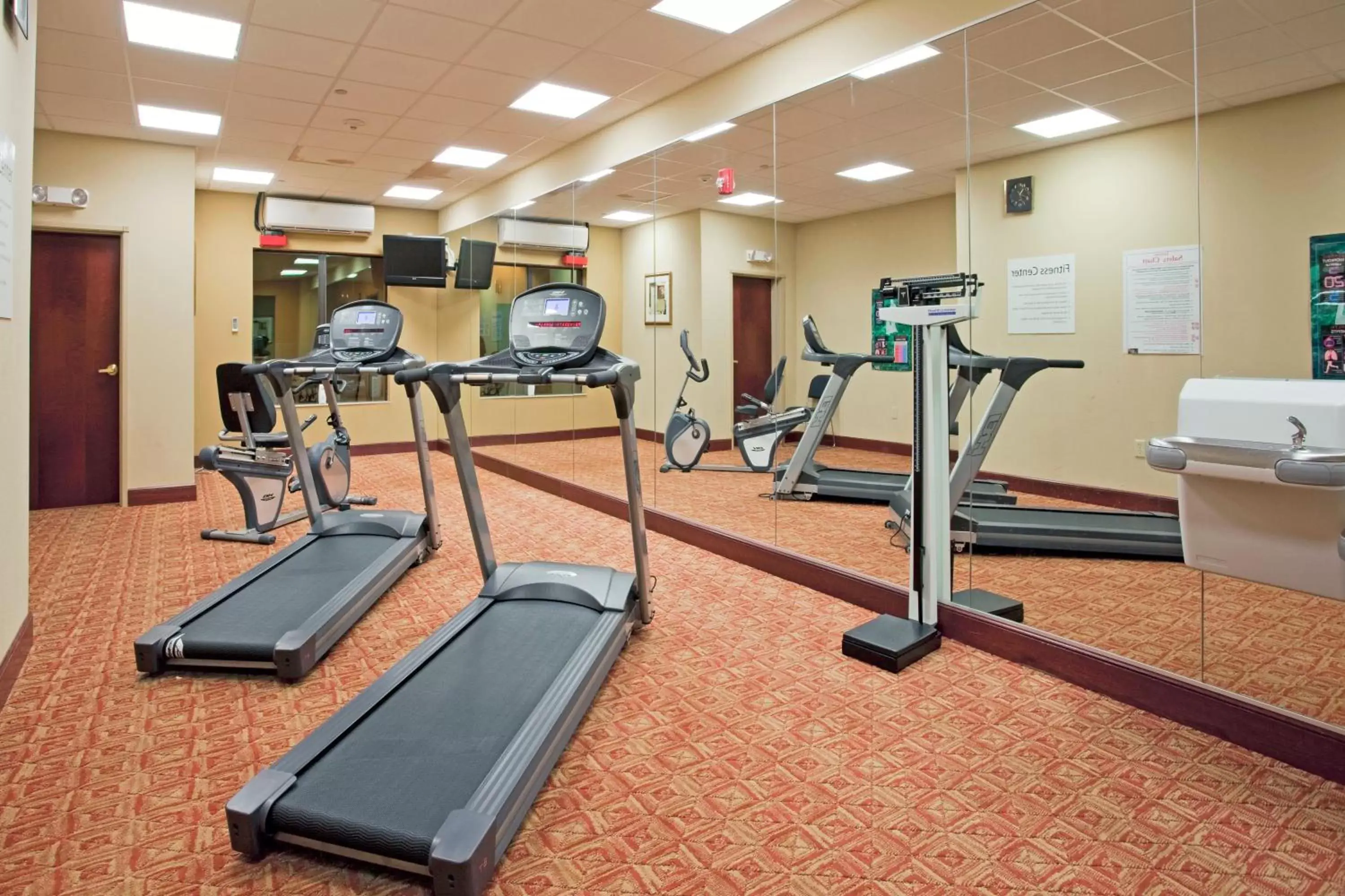 Fitness centre/facilities in Holiday Inn Express Hotel & Suites Amarillo South by IHG Fitness centre/facilities in Holiday Inn Express Hotel & Suites Amarillo South by IHG
